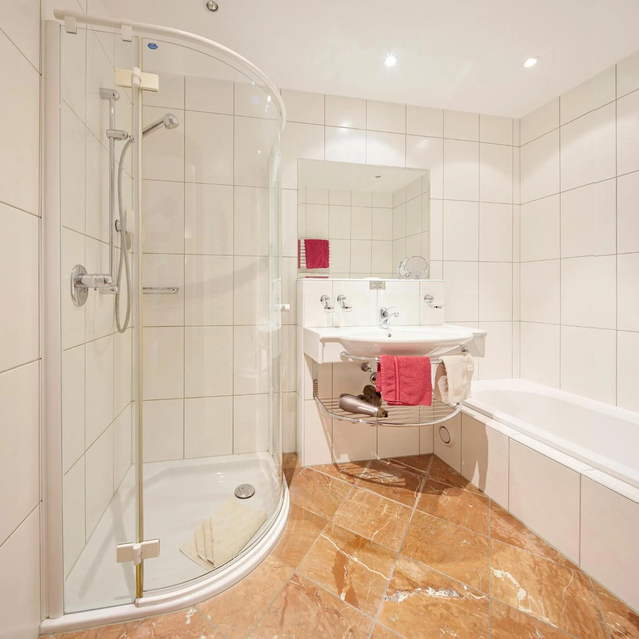 Bathroom in Hotel Hubertus