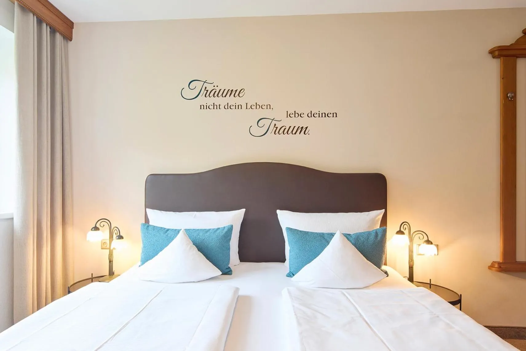 Bed in Hotel Hubertus