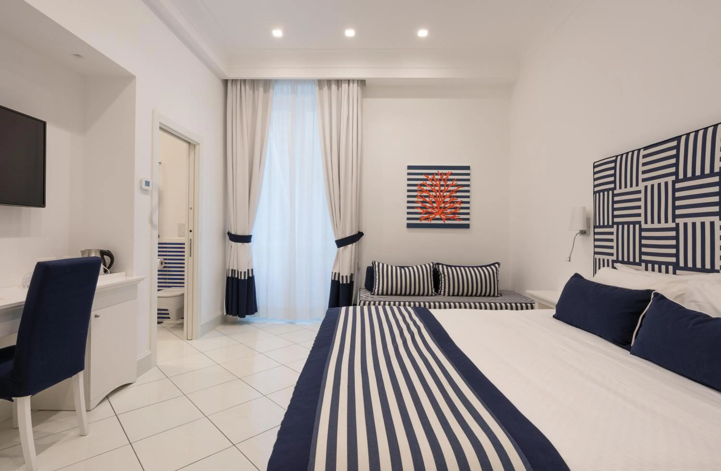 Bed in Duomo Guest House - Stay in Sorrento