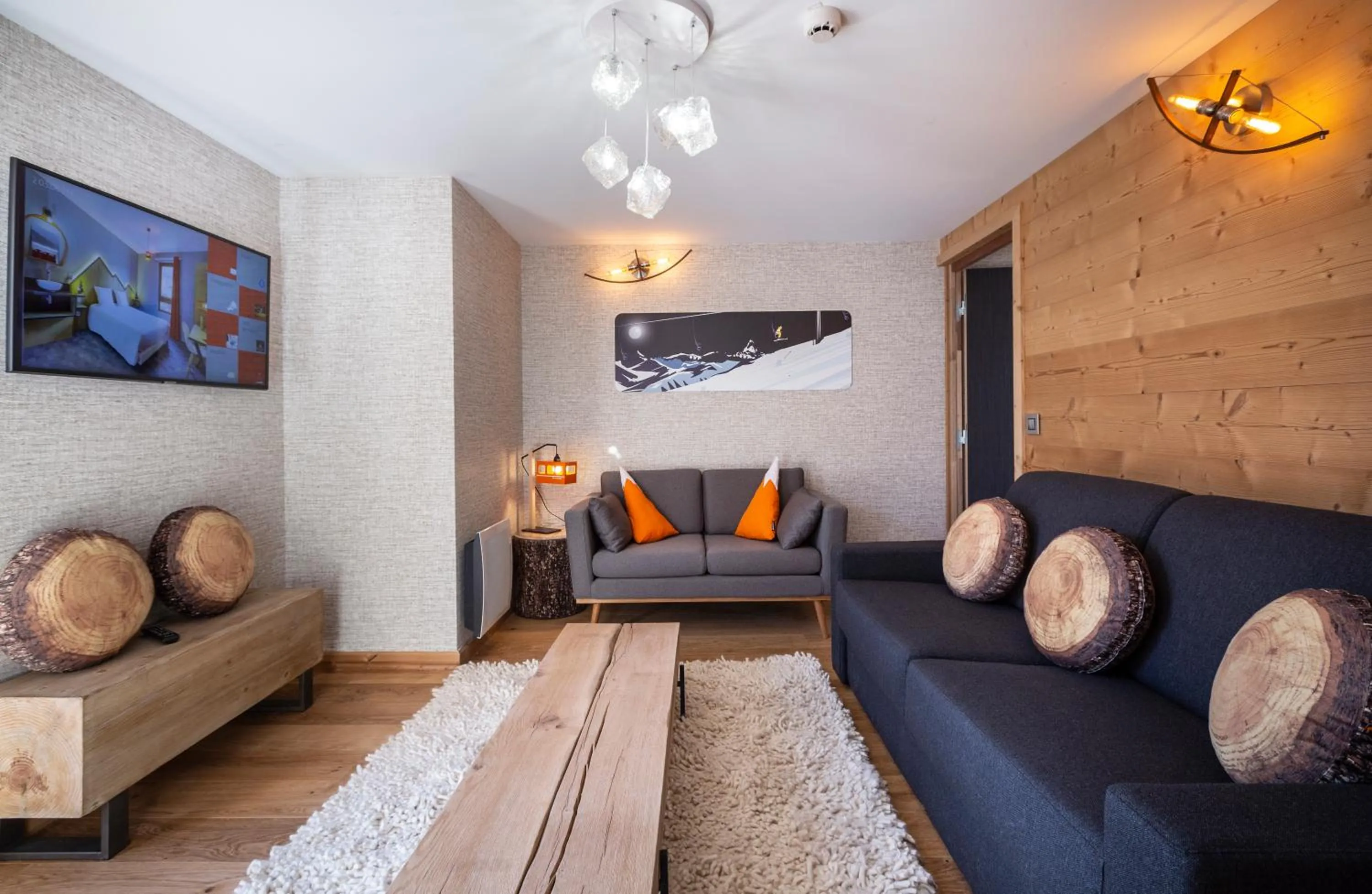 Lounge or bar in Hotel Base Camp Lodge - Bourg Saint Maurice