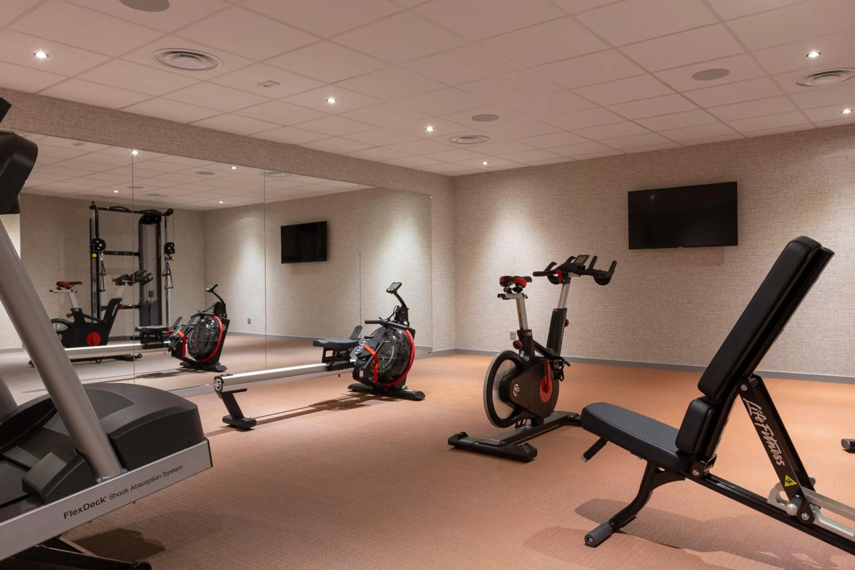 Fitness centre/facilities in Hotel Base Camp Lodge - Bourg Saint Maurice