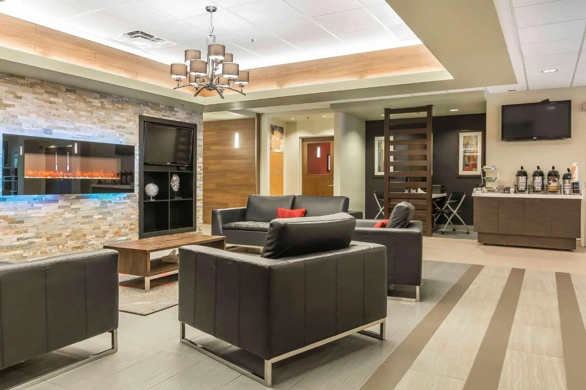 Lobby or reception in Quality Hotel & Conference Centre