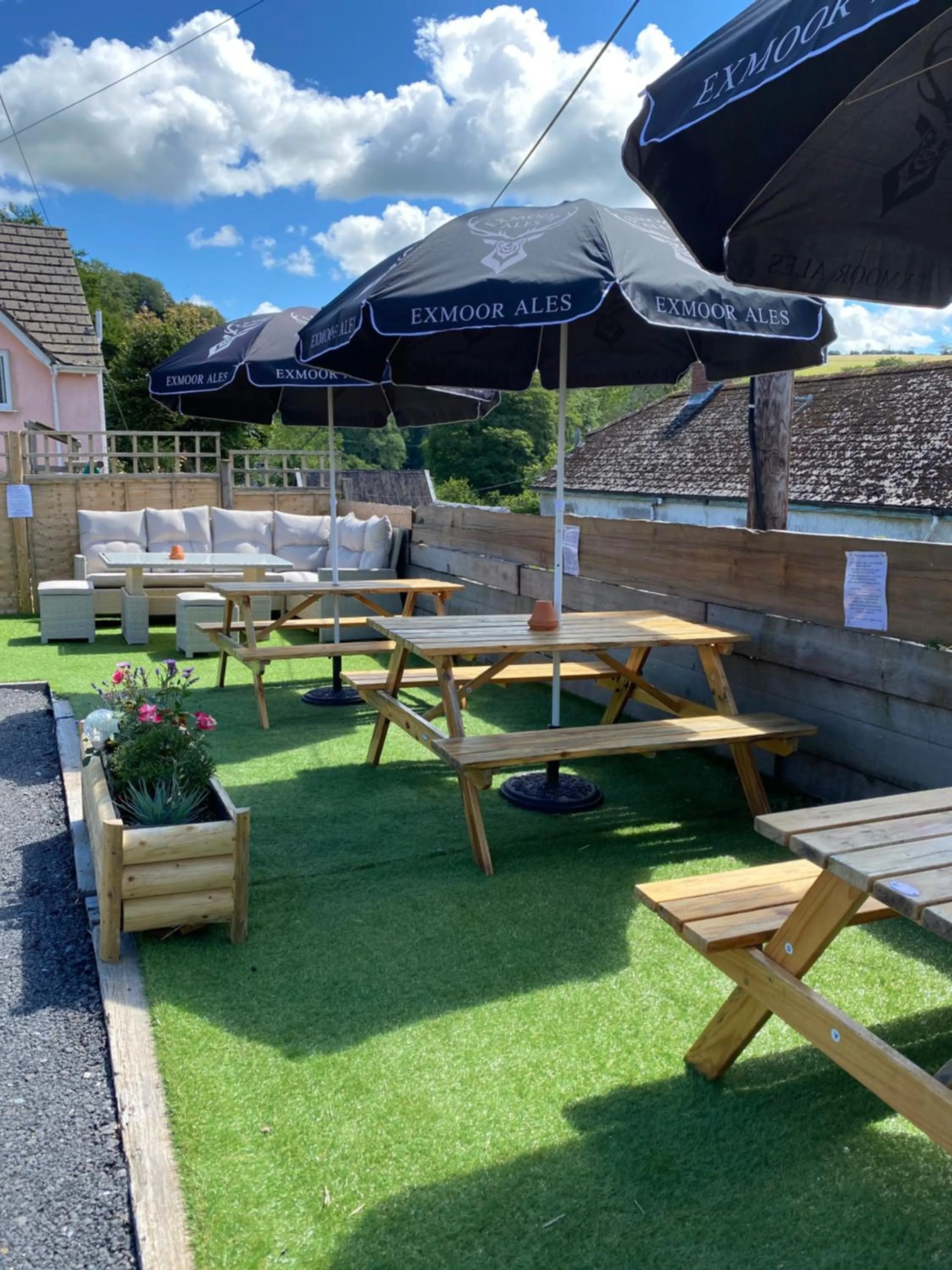 Garden in The Royal Oak Inn