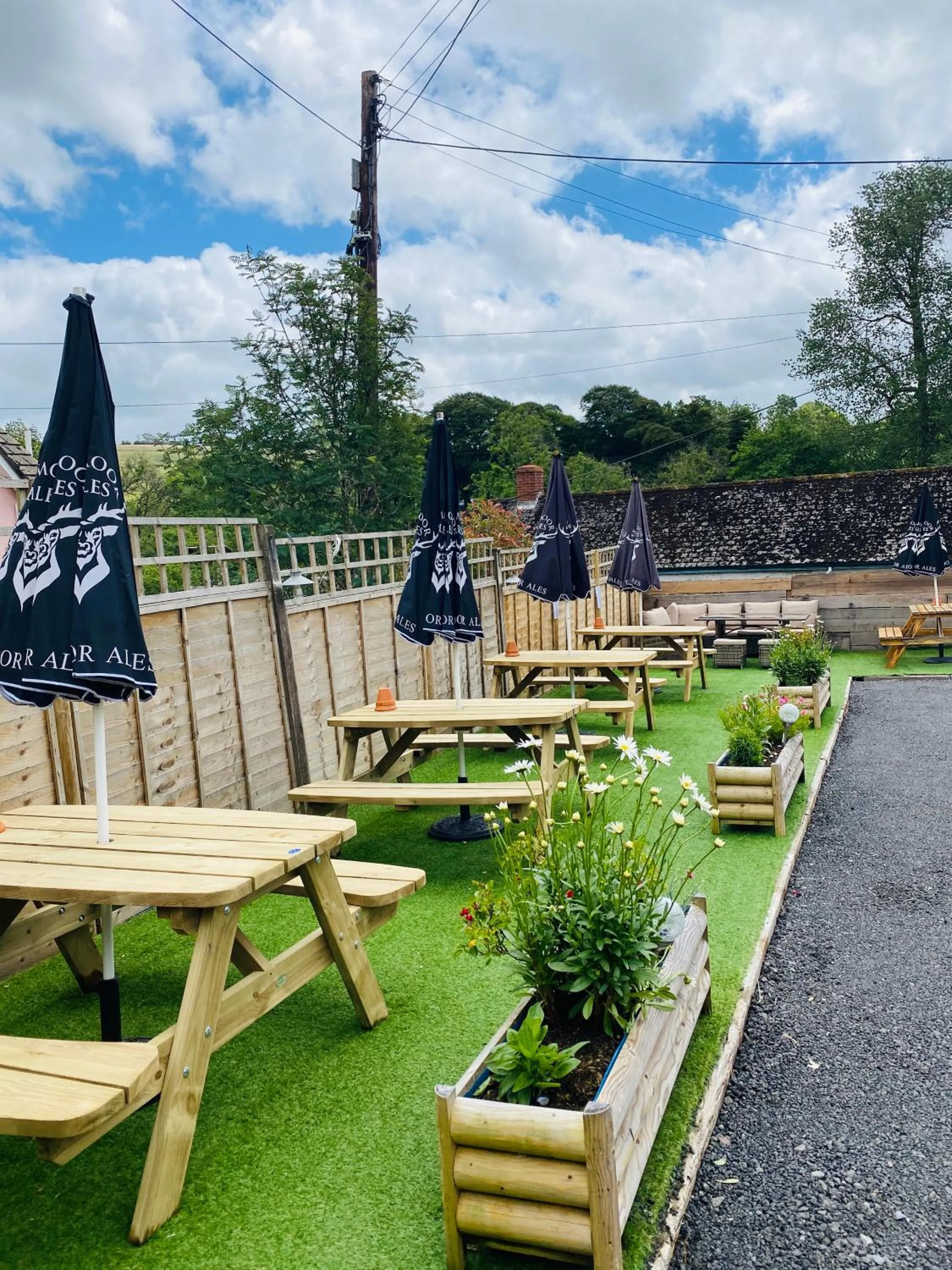 Garden in The Royal Oak Inn