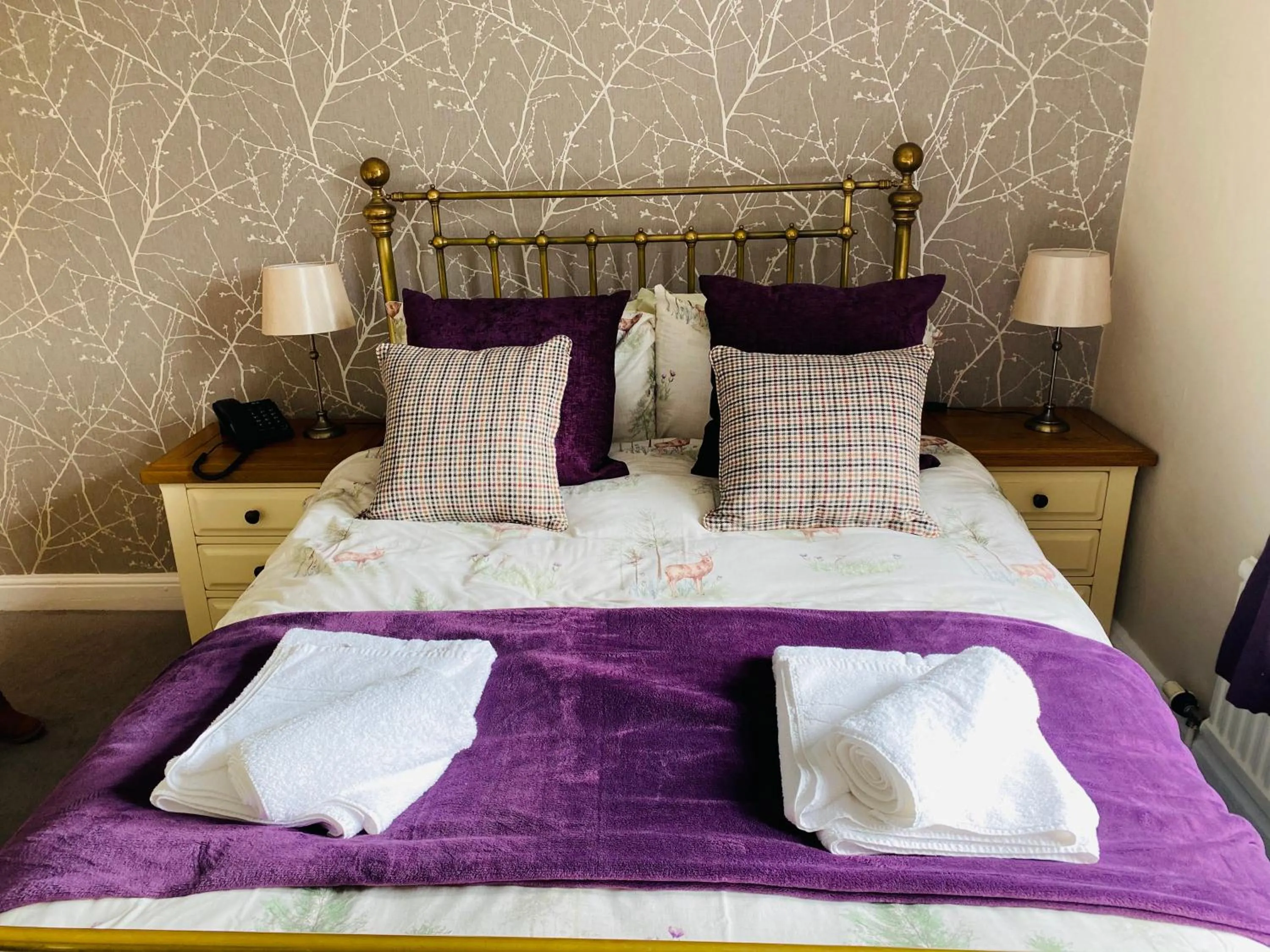 Bed in The Royal Oak Inn