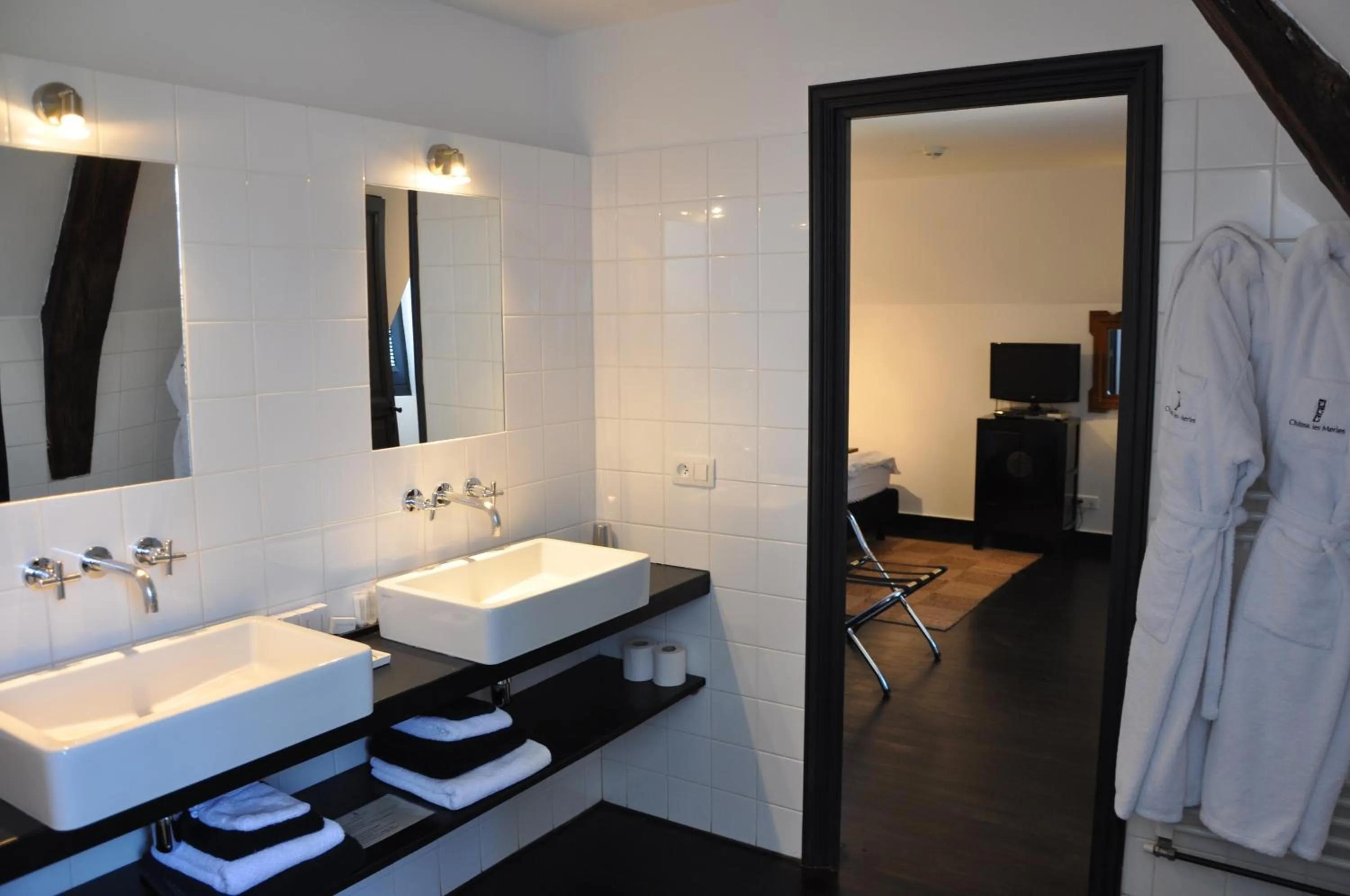 Bathroom in Château Les Merles et ses Villas