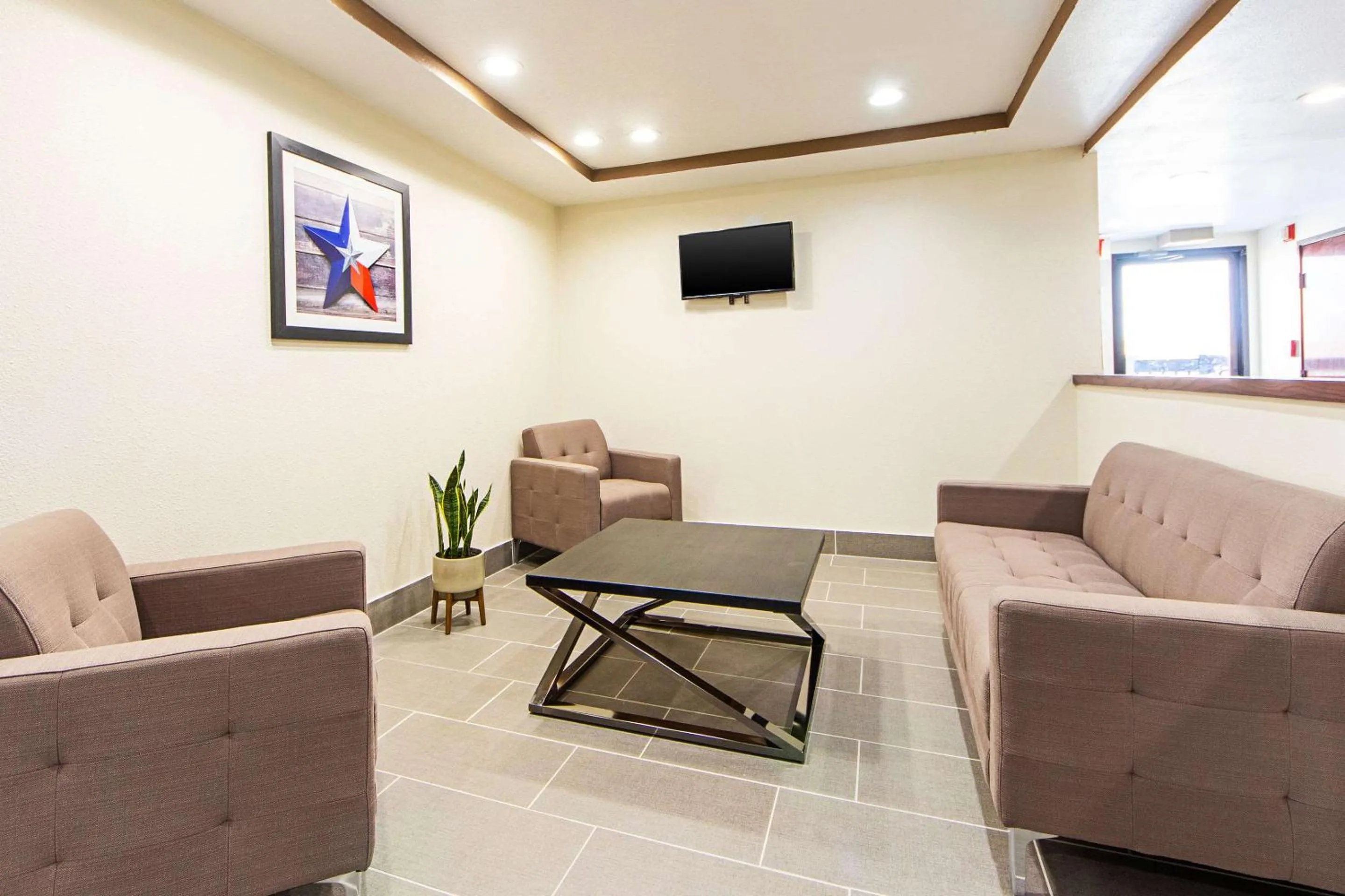 Lobby or reception, Seating Area in Quality Inn Greenville I-30