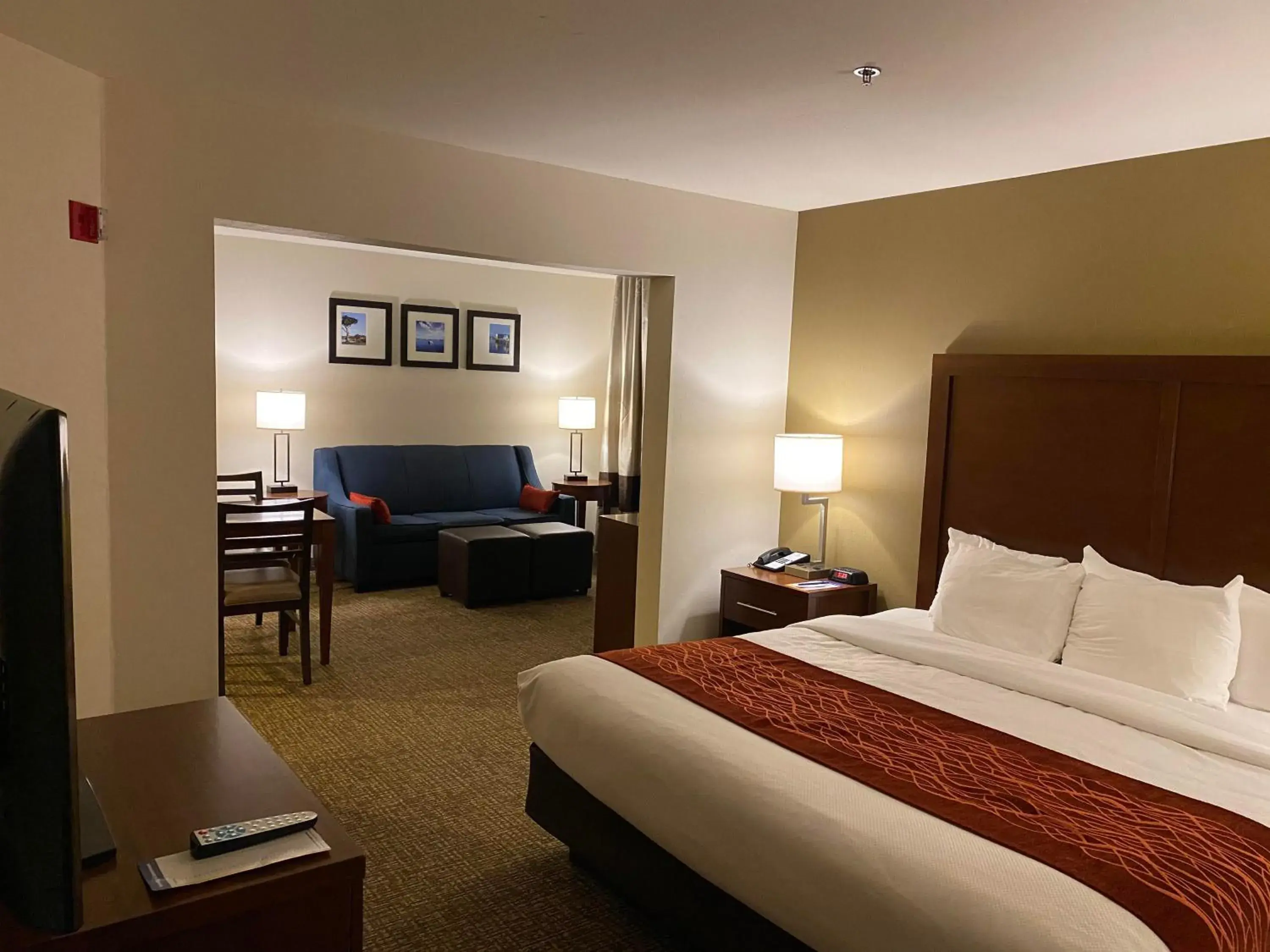 King Suite - Non-Smoking in Comfort Inn Marina on the Monterey Bay King Suite - Non-Smoking in Comfort Inn Marina on the Monterey Bay