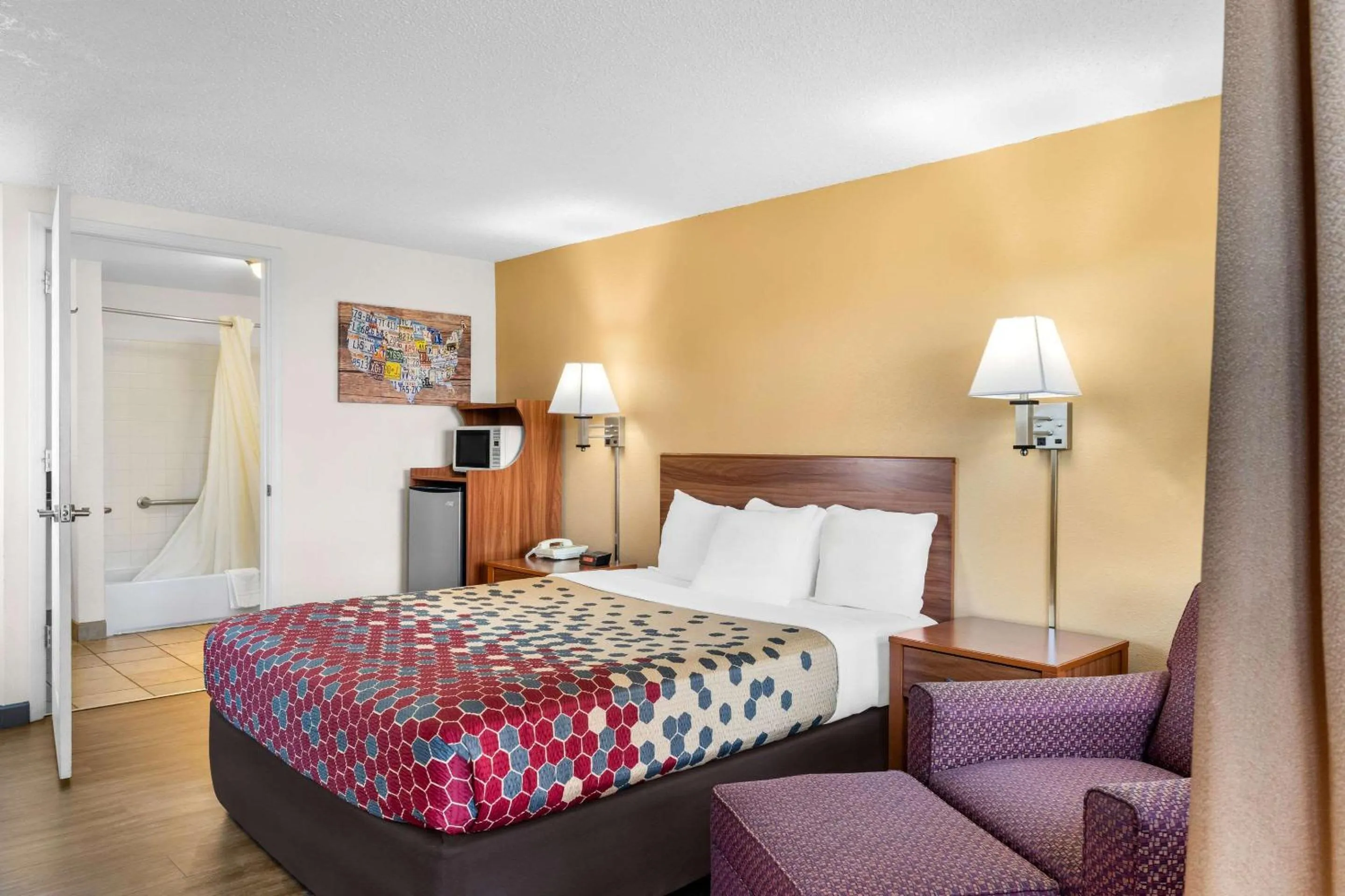 Bedroom, Bed in Econo Lodge Miles City I-94