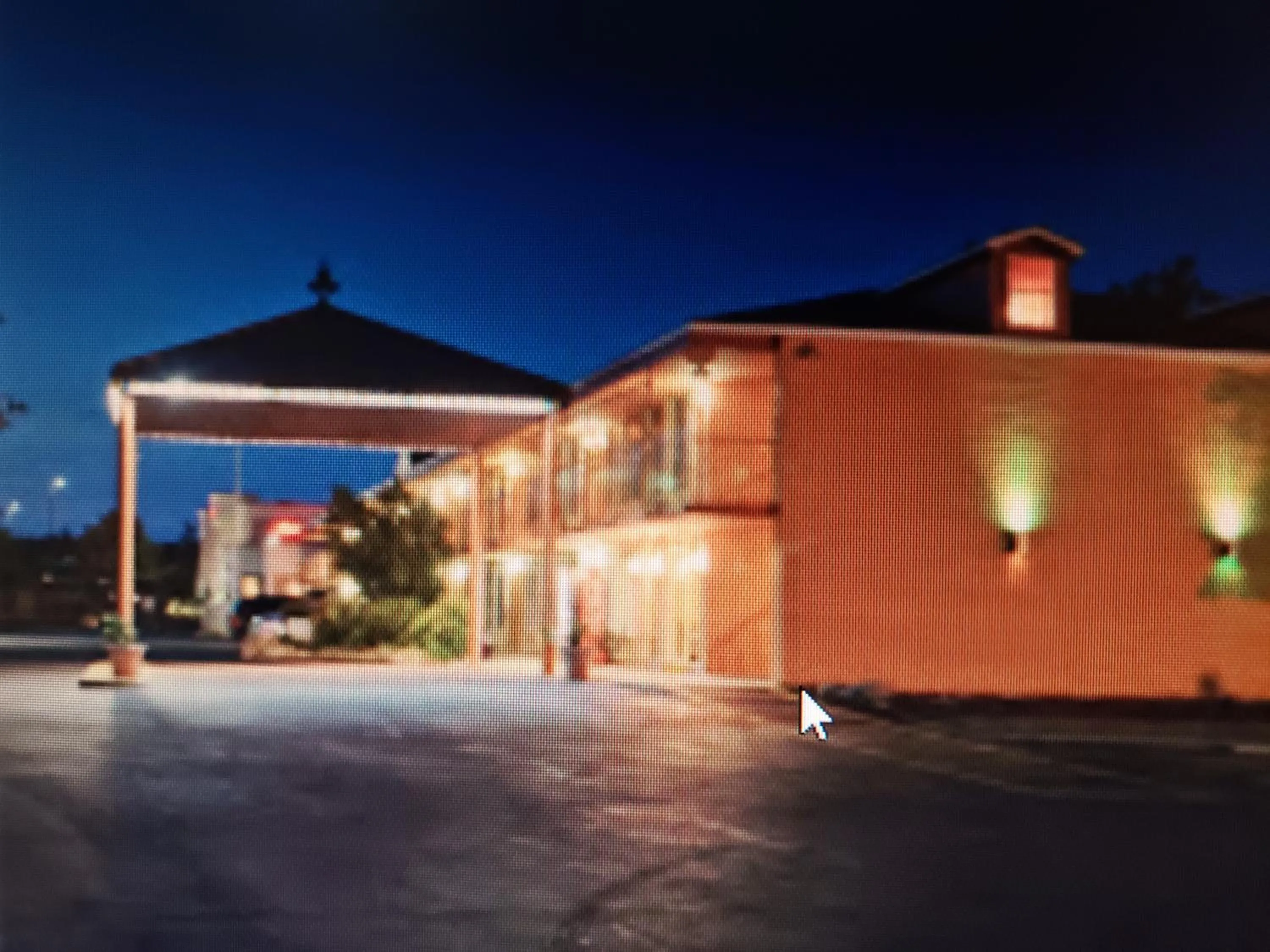 Property building in Mountain Home Inn