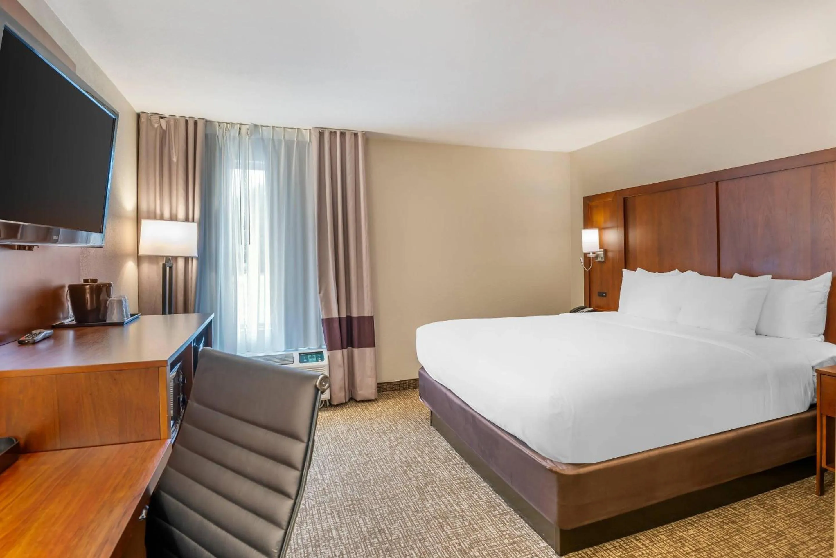 Bedroom, Bed in Comfort Inn Petersburg Fort Lee Area