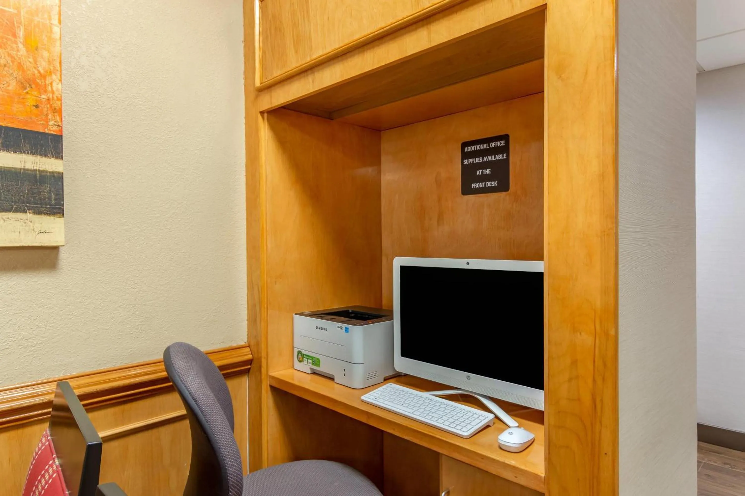 Business facilities in Comfort Inn Petersburg Fort Lee Area
