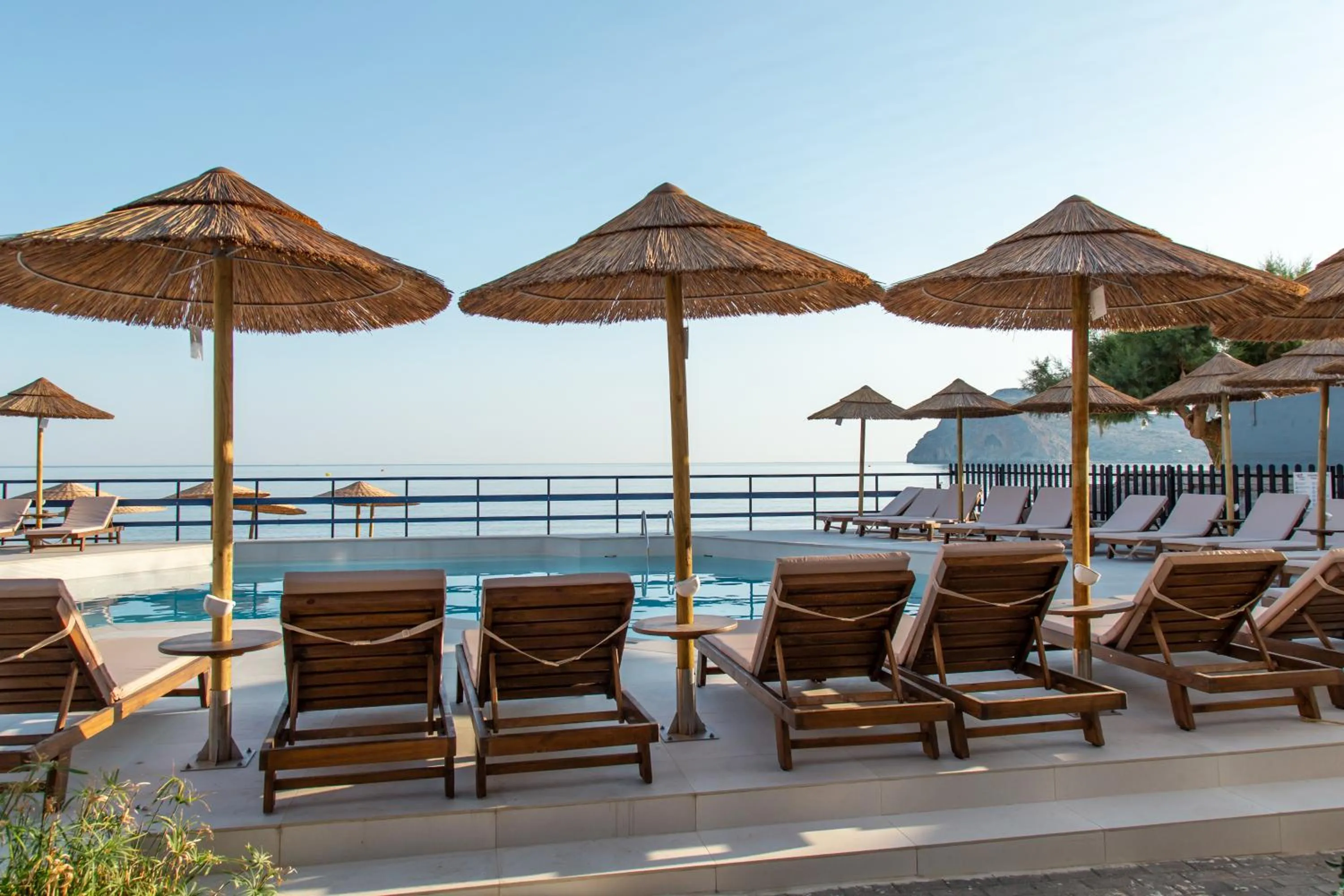 Hotel Haris on the beach