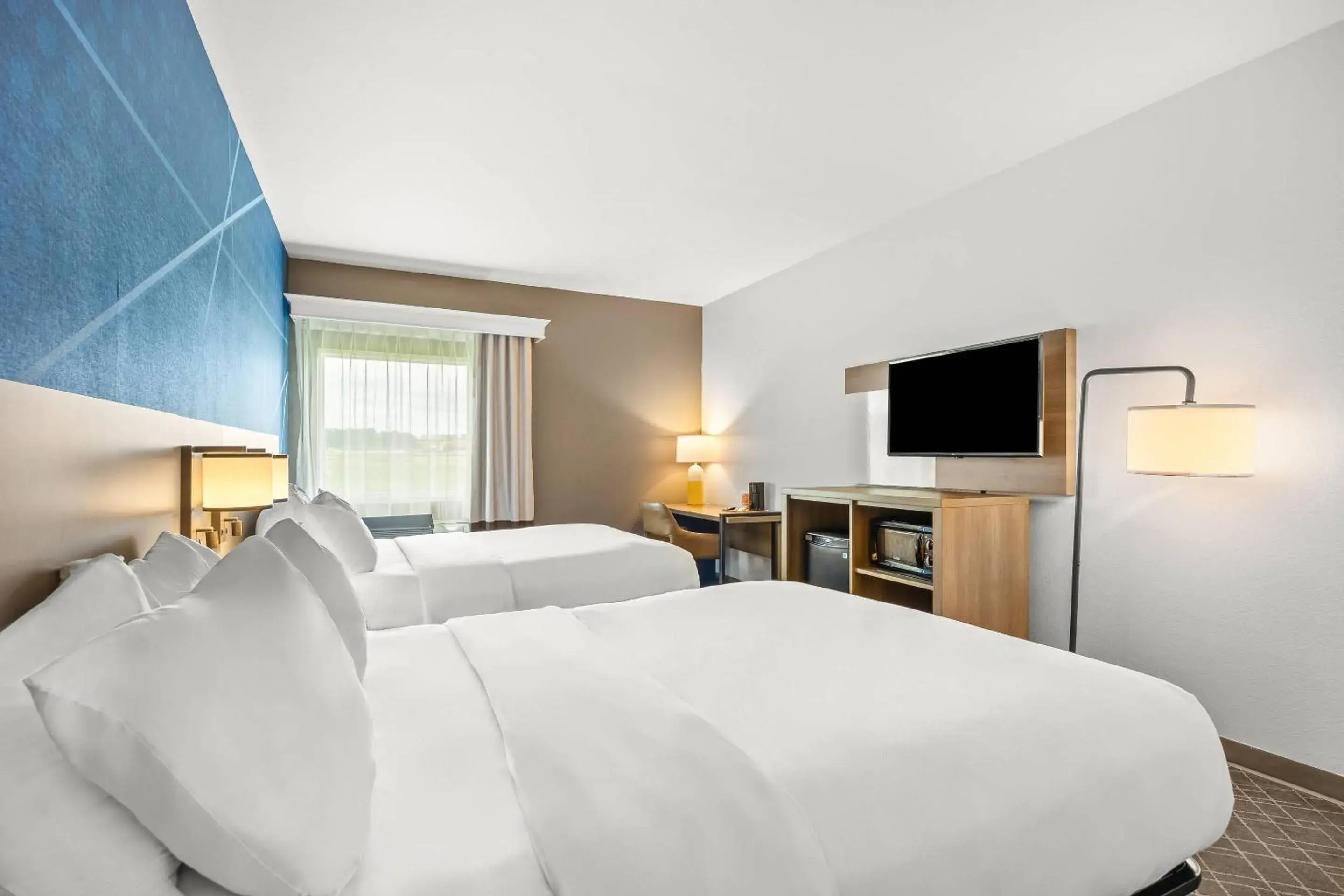 Queen Room with Two Queen Beds - Non-Smoking in Comfort Inn Willow Springs US 60 and US 63 Queen Room with Two Queen Beds - Non-Smoking in Comfort Inn Willow Springs US 60 and US 63