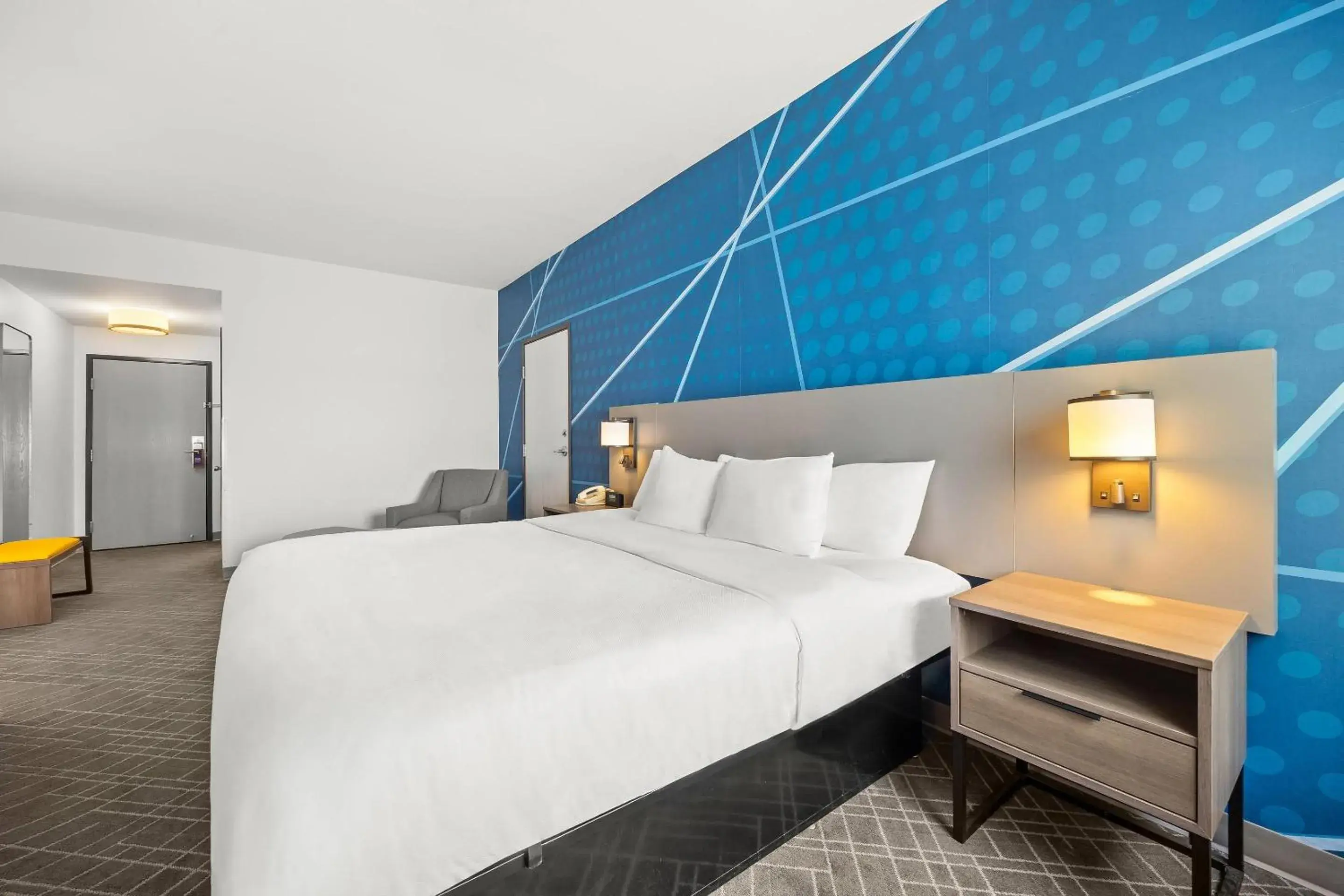 King Room - Non-Smoking in Comfort Inn Willow Springs US 60 and US 63 King Room - Non-Smoking in Comfort Inn Willow Springs US 60 and US 63