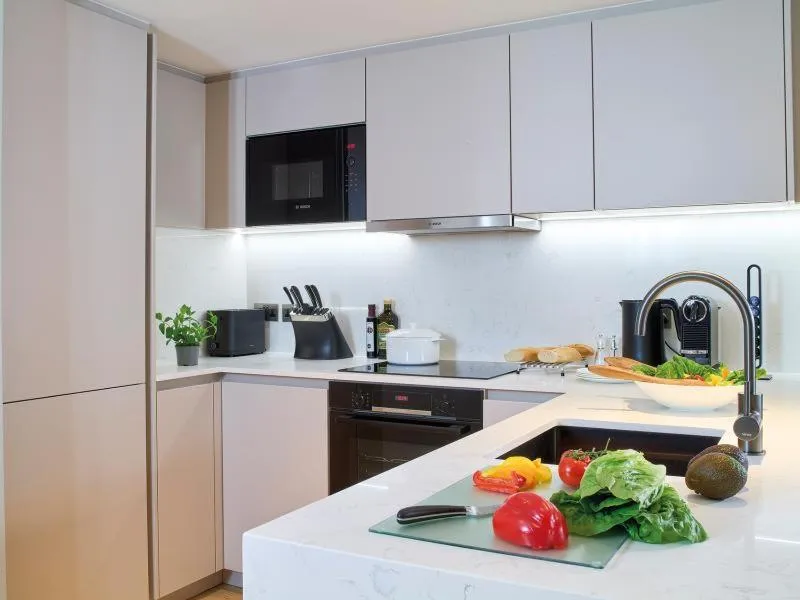 Kitchen or kitchenette in Cheval Phoenix House at Sloane Square