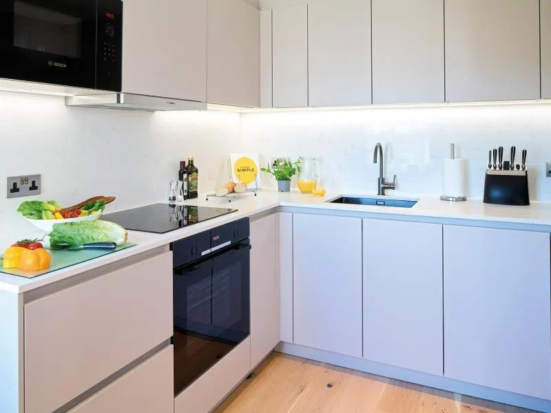 Kitchen or kitchenette in Cheval Phoenix House at Sloane Square