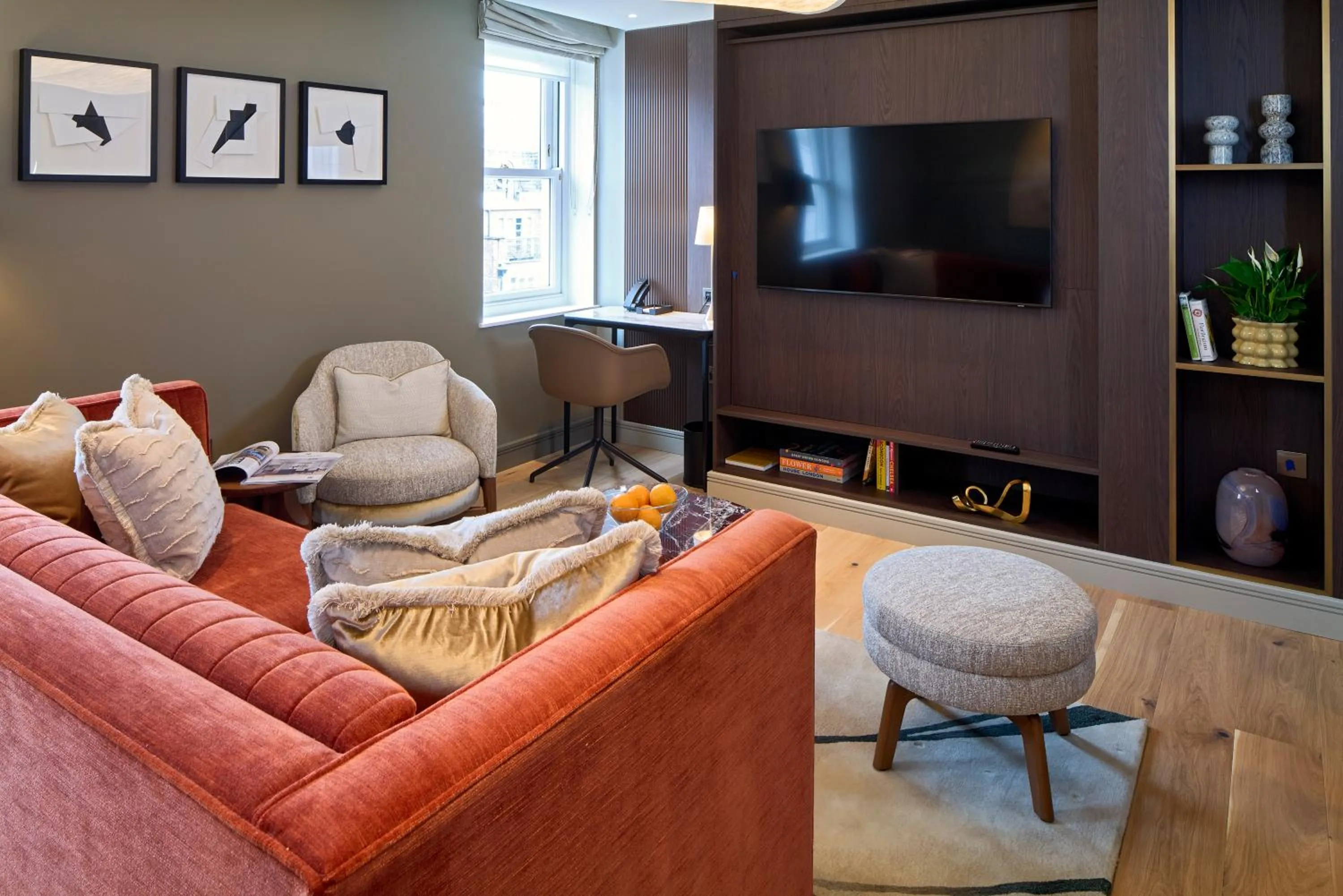 TV and multimedia in Cheval Phoenix House at Sloane Square