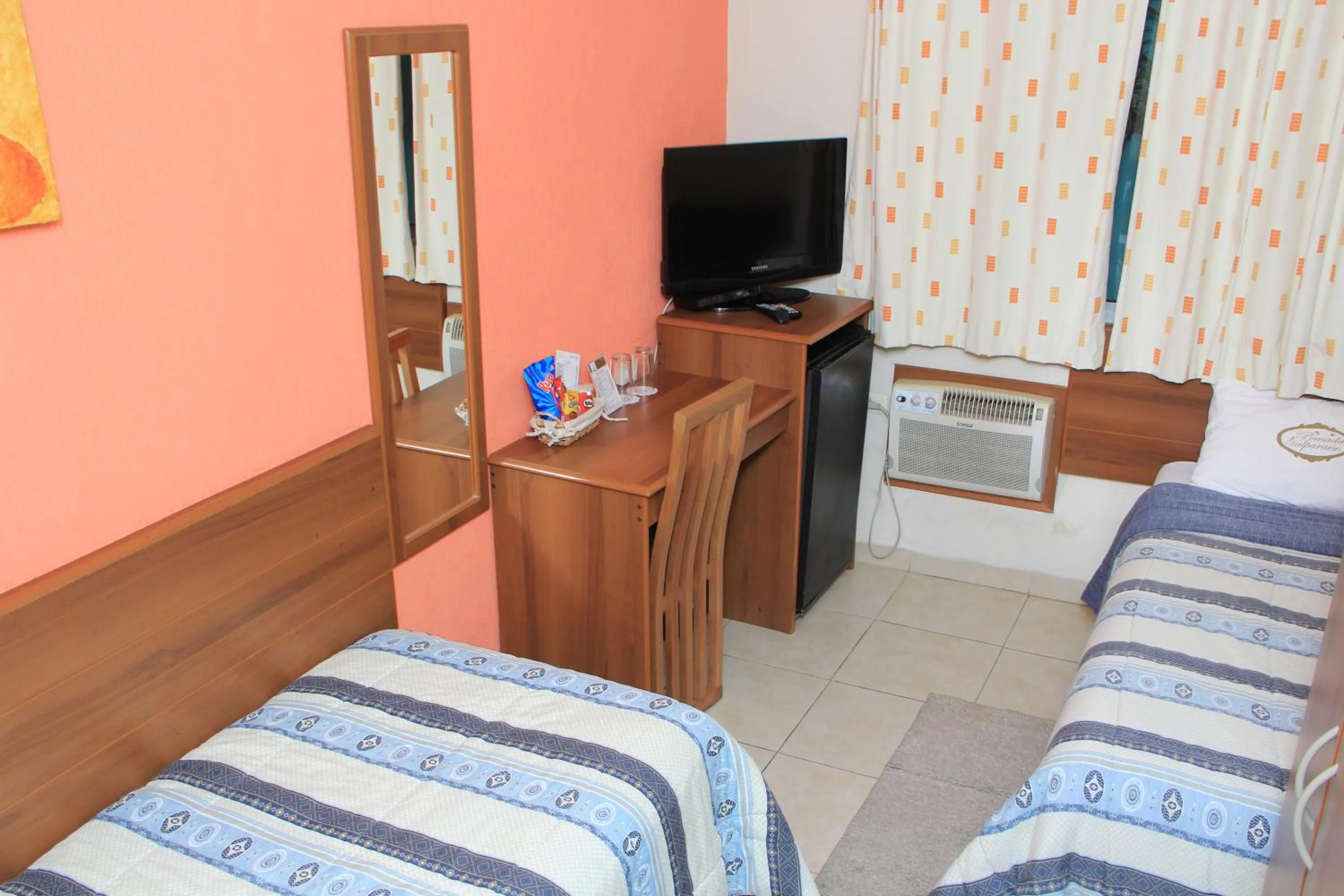 TV and multimedia, Bed in Hotel Valparaíso - Metrô Paraíso e 800m da Av Paulista