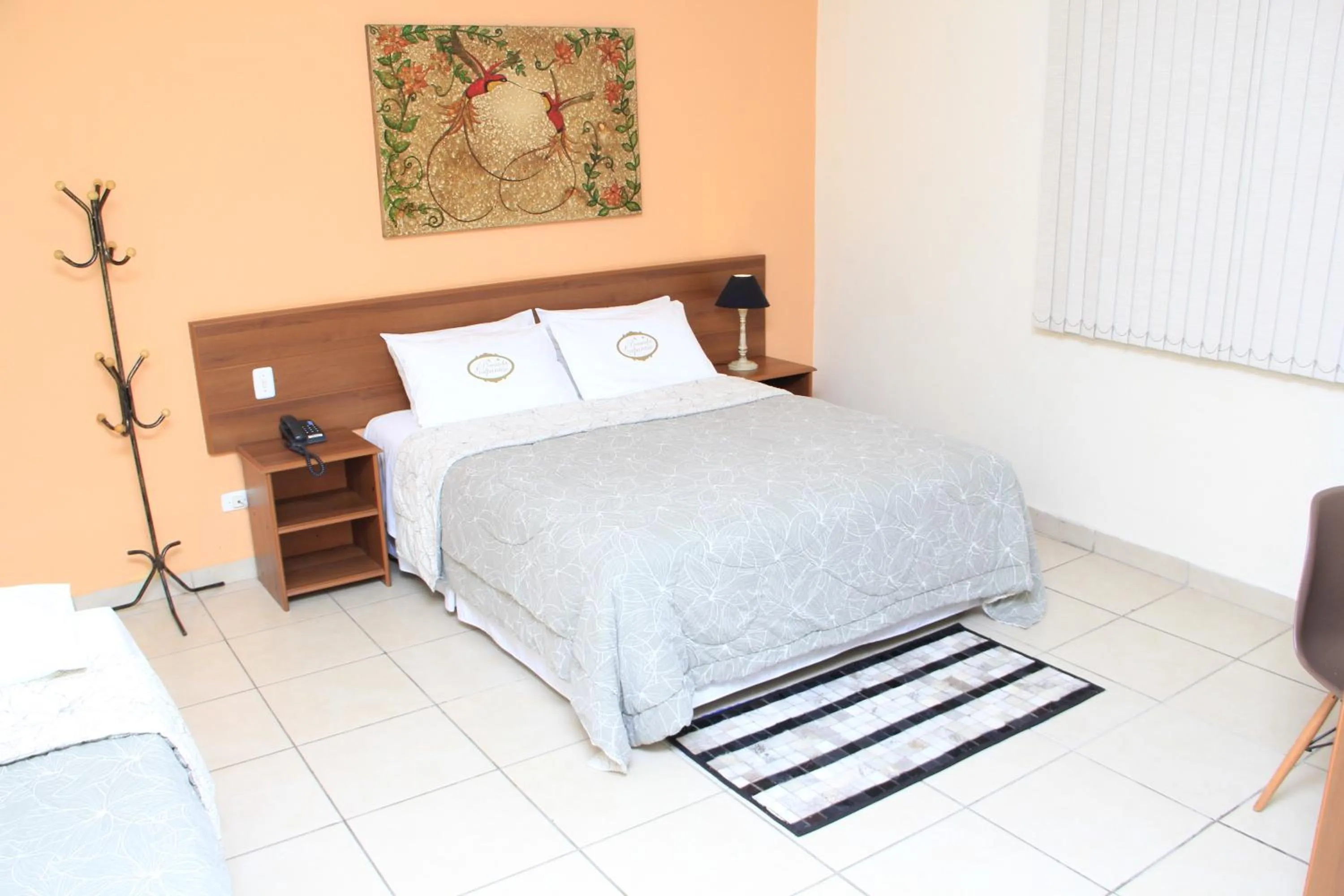 Photo of the whole room, Bed in Hotel Valparaíso - Metrô Paraíso e 800m da Av Paulista