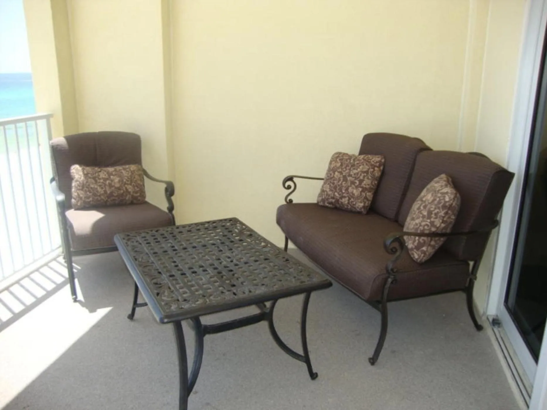 Ocean Reef 2 bedroom/2 bath!