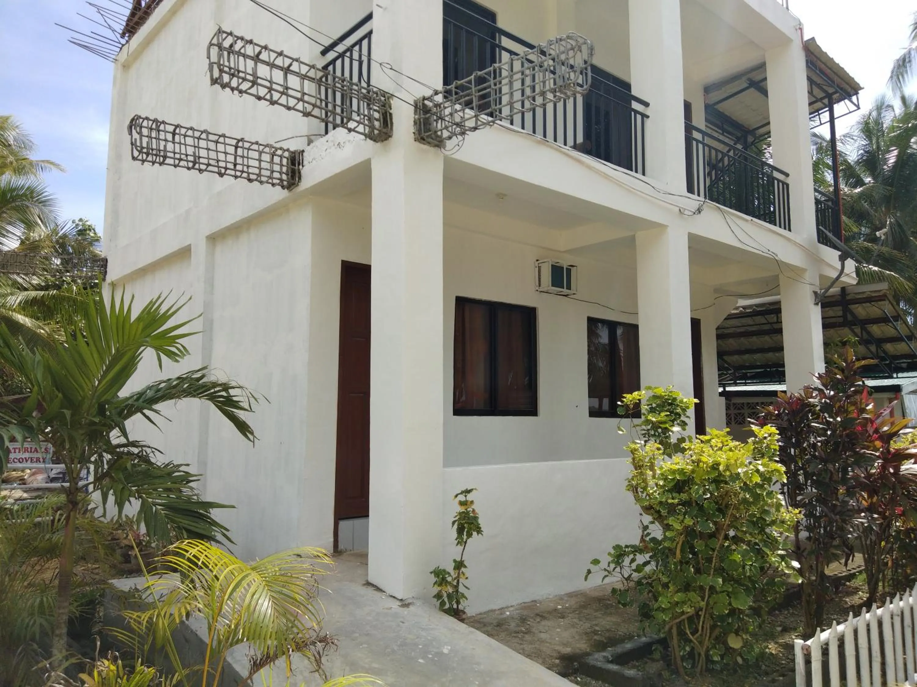 Property building in RSK Beach and Accommodation