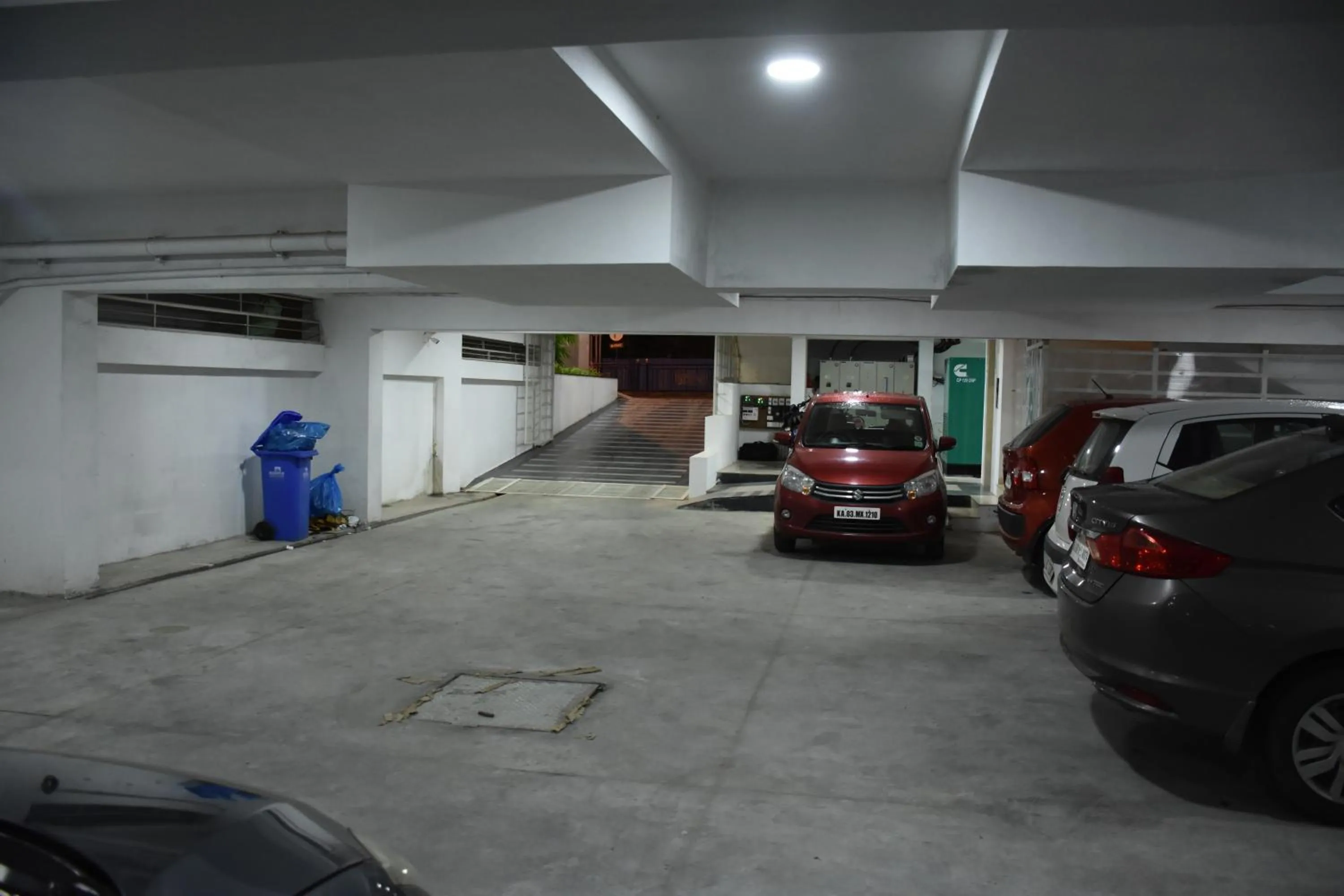 Parking in Heritage Inn