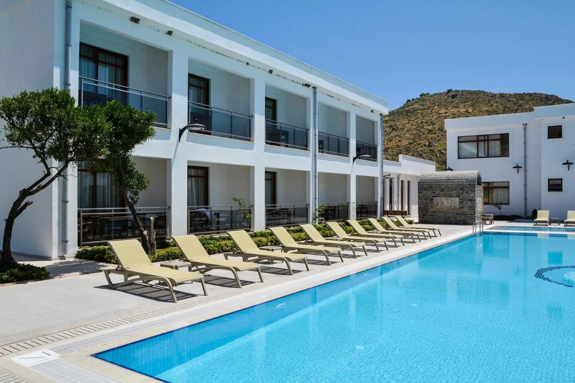 Swimming pool in Club Marma Hotel