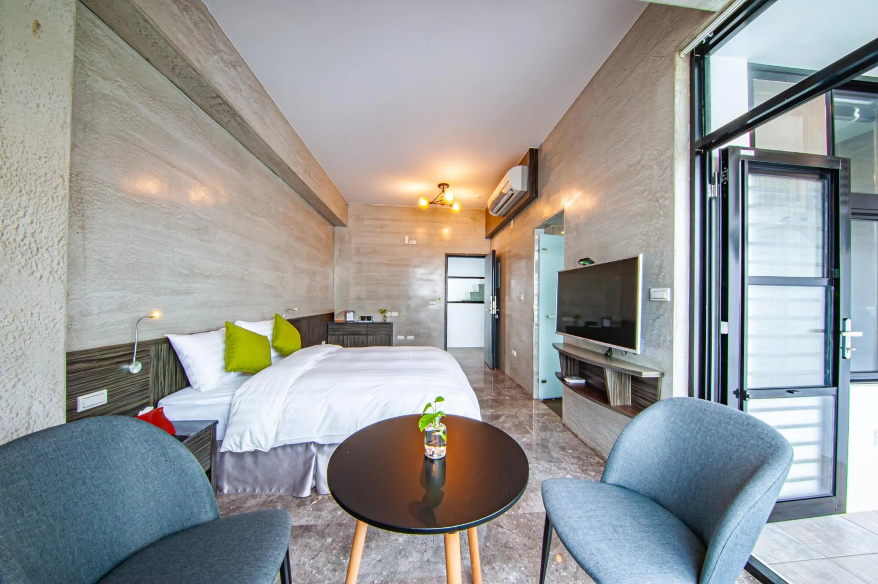 Photo of the whole room, Bed in SH Villa