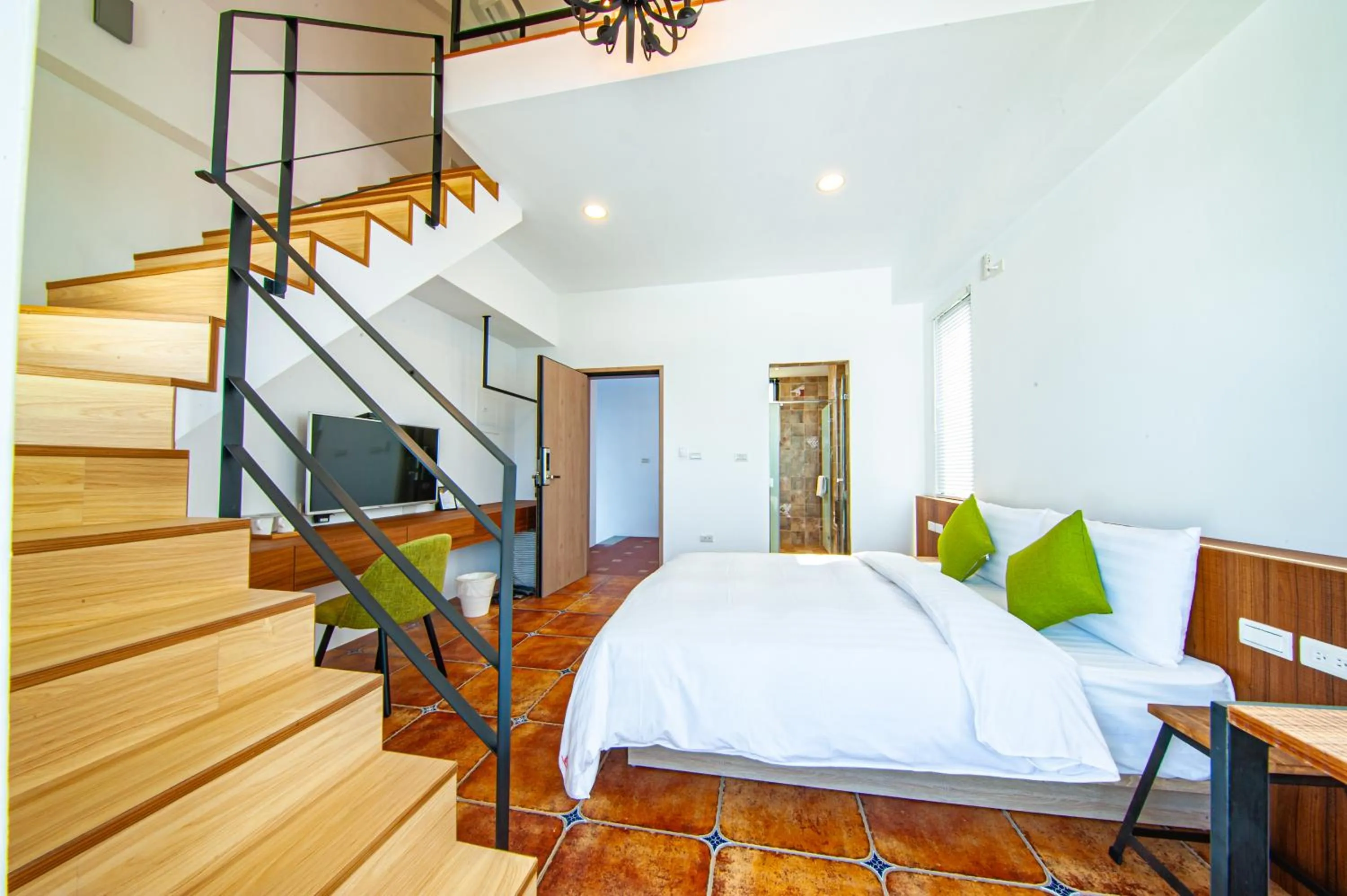 Photo of the whole room, Bed in SH Villa