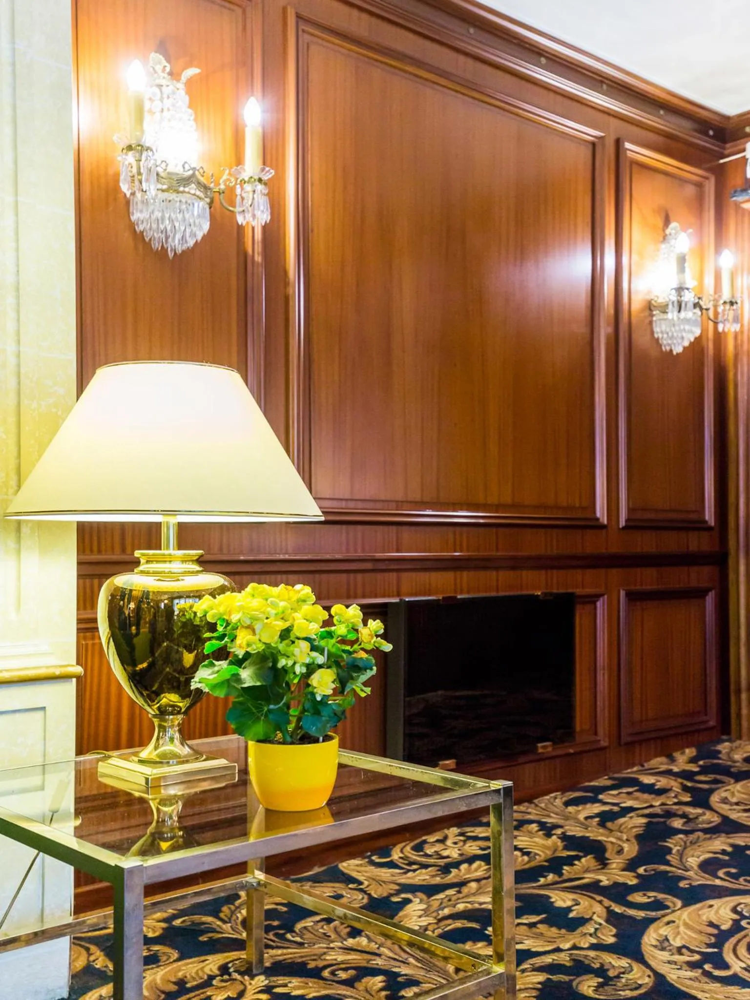 Decorative detail in Hôtel Irlande