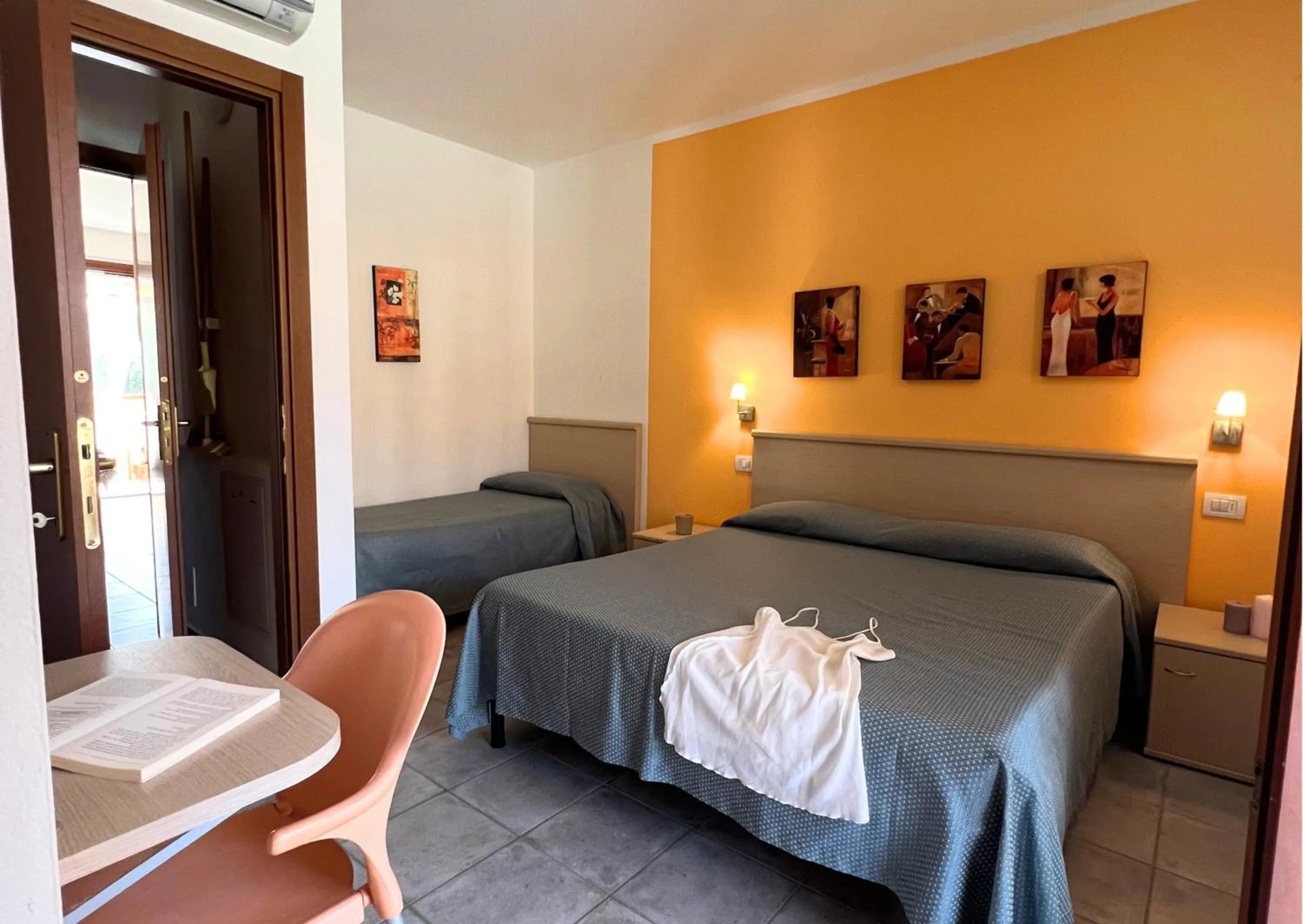 Bed in Residence Talamone Il Poderino