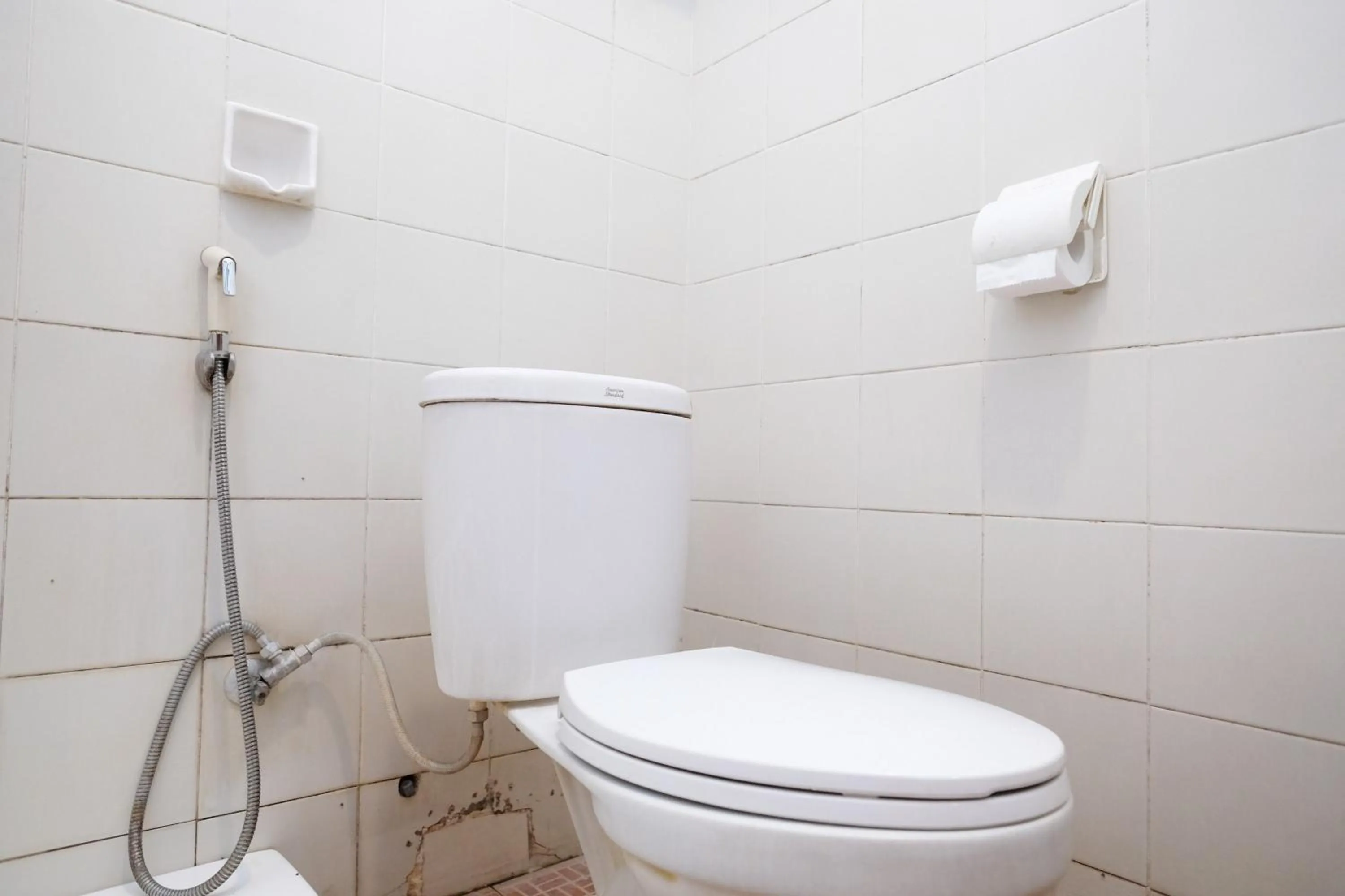 Bathroom in RedDoorz @ Panglima Sudirman