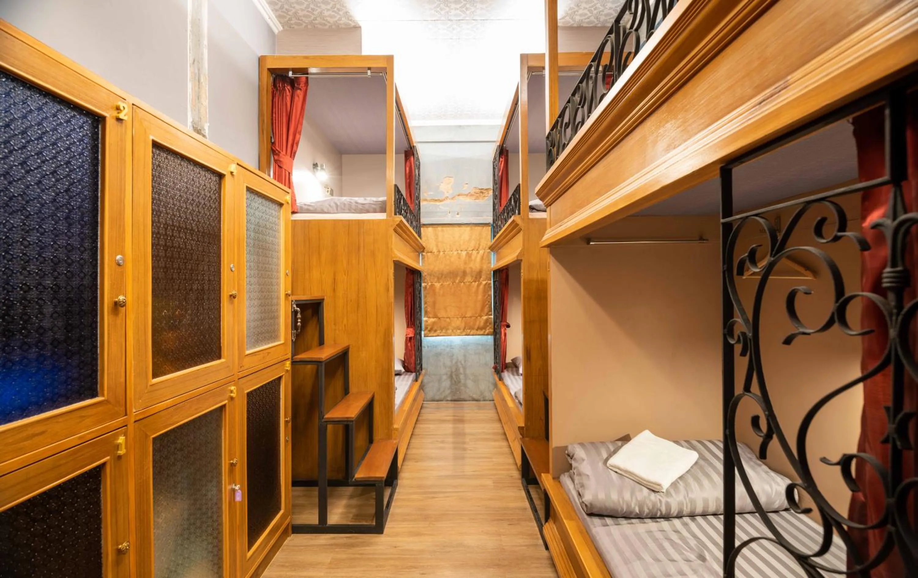 Bed in Tepbunthom Hostel