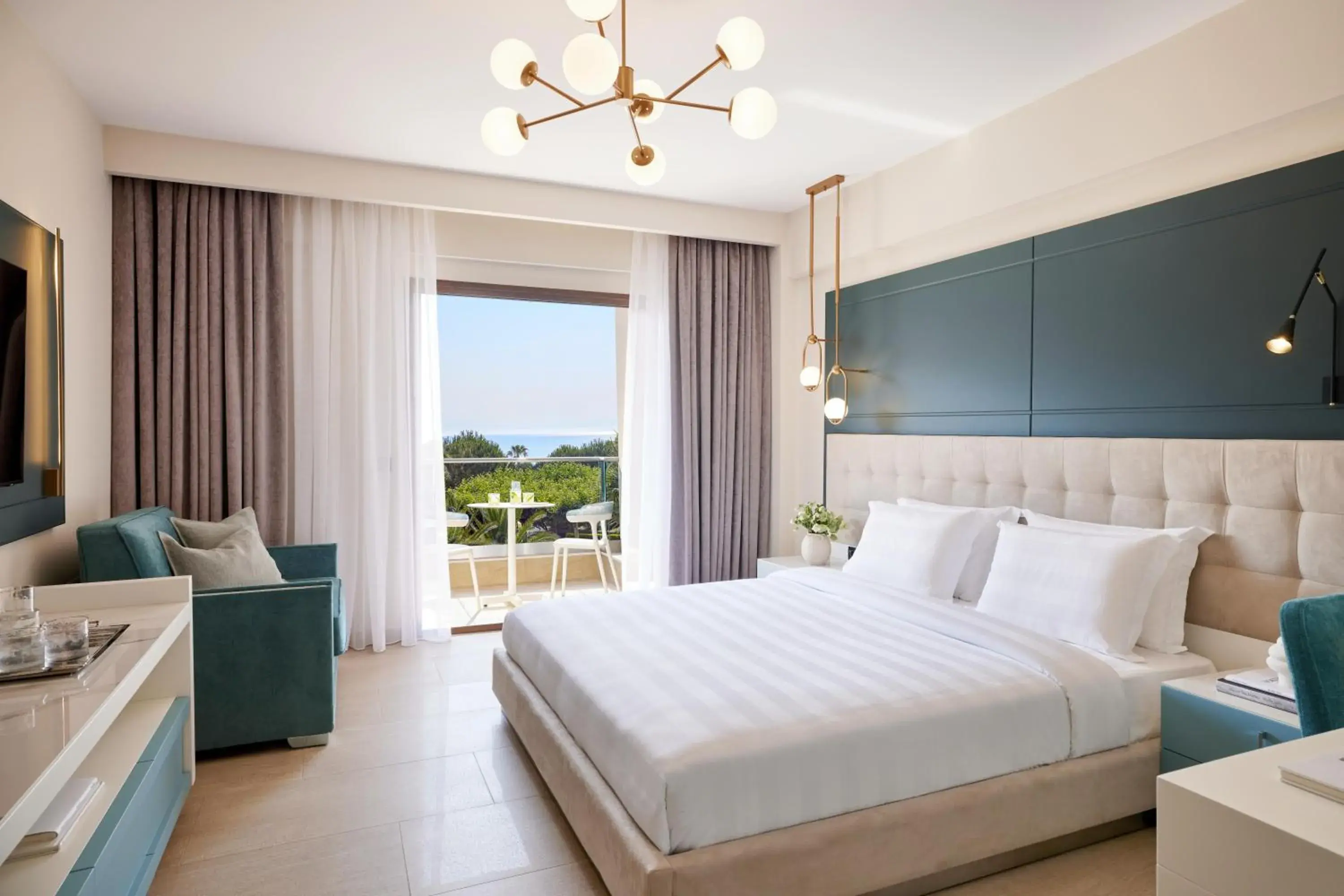 Elegant Double Side Sea View in Pomegranate Wellness Spa Hotel Elegant Double Side Sea View in Pomegranate Wellness Spa Hotel