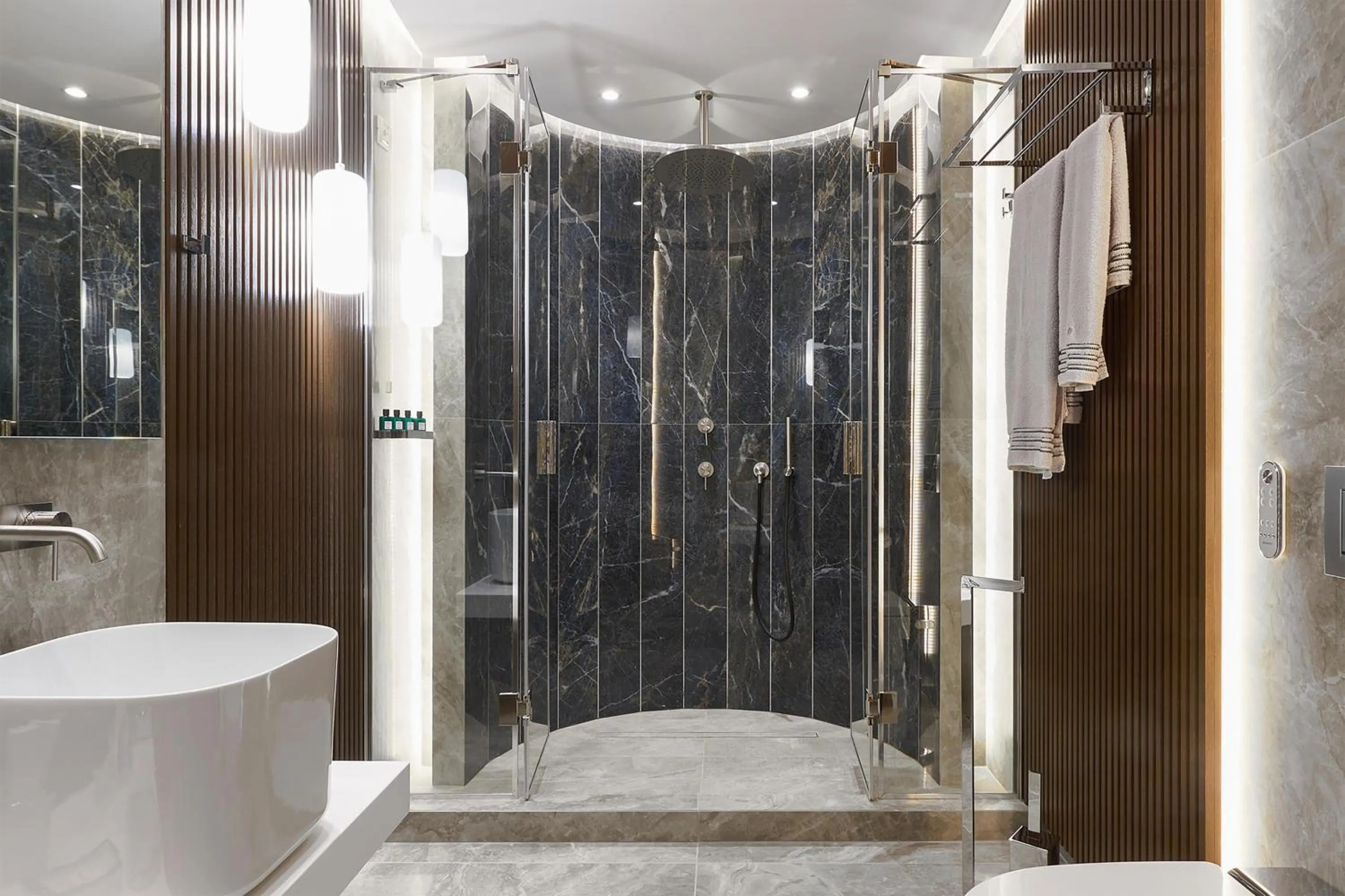 Shower in Pomegranate Wellness Spa Hotel