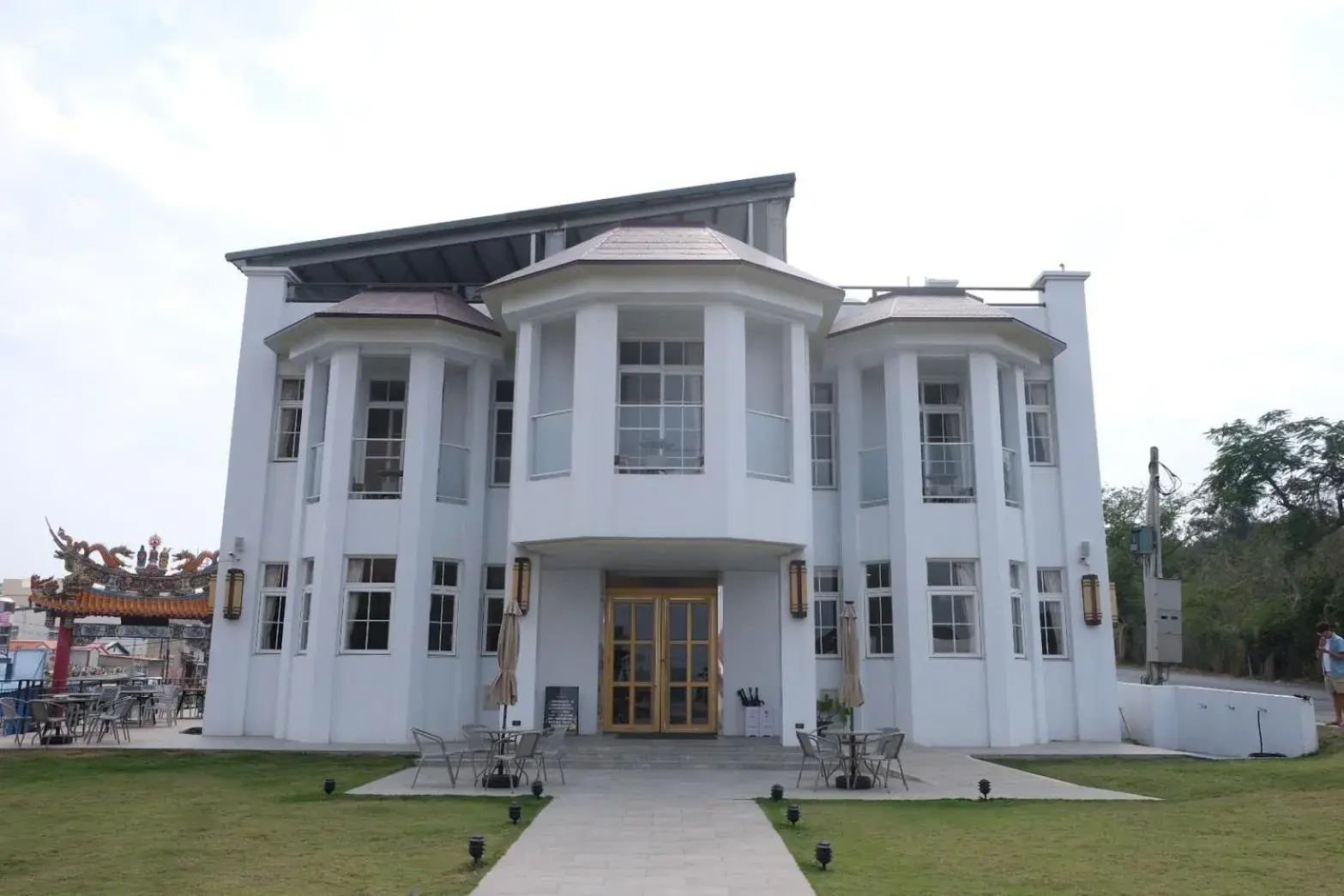 Xiaoliuqiu Loju Castle Inn Xiaoliuqiu Loju Castle Inn