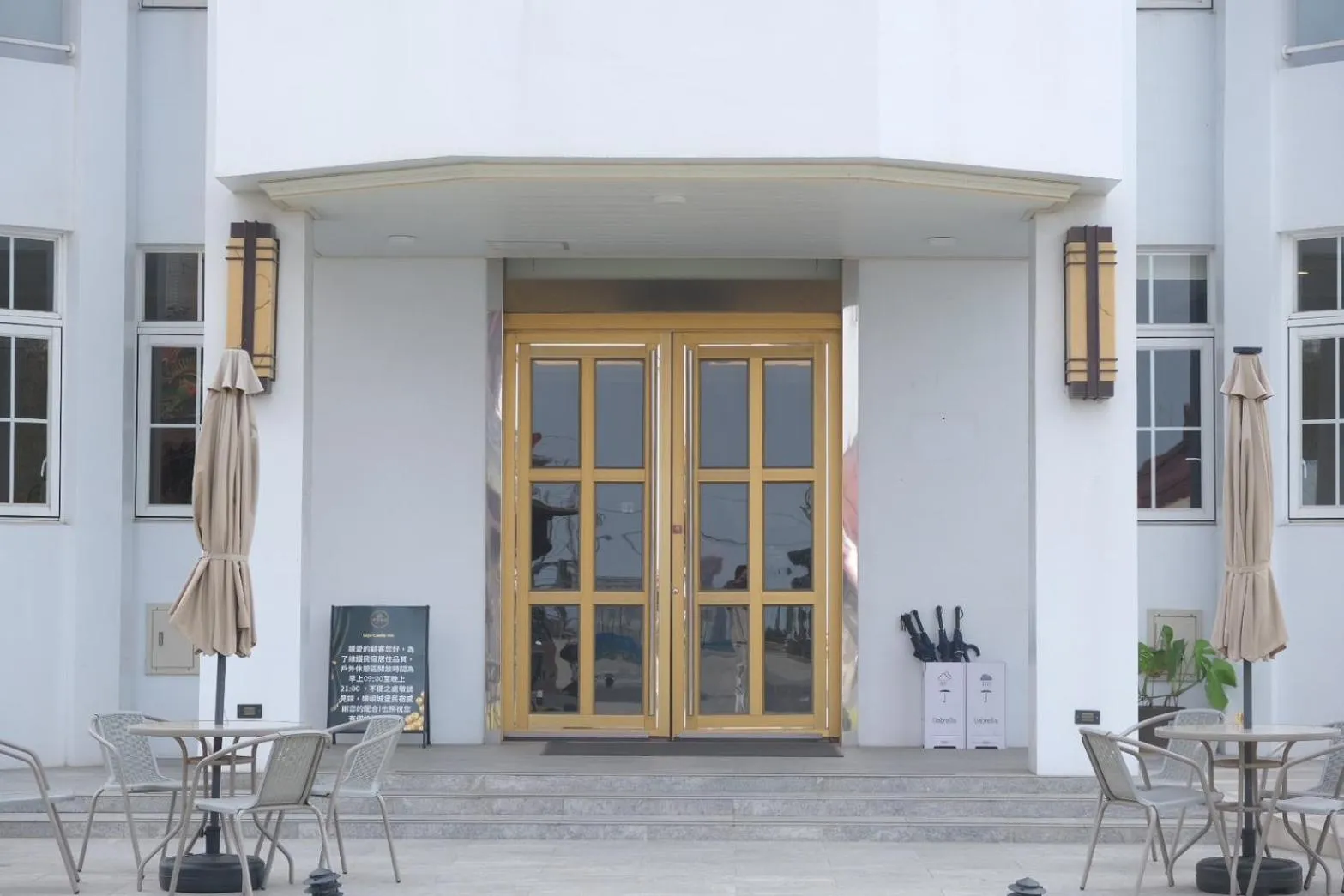 Facade/entrance in Xiaoliuqiu Loju Castle Inn
