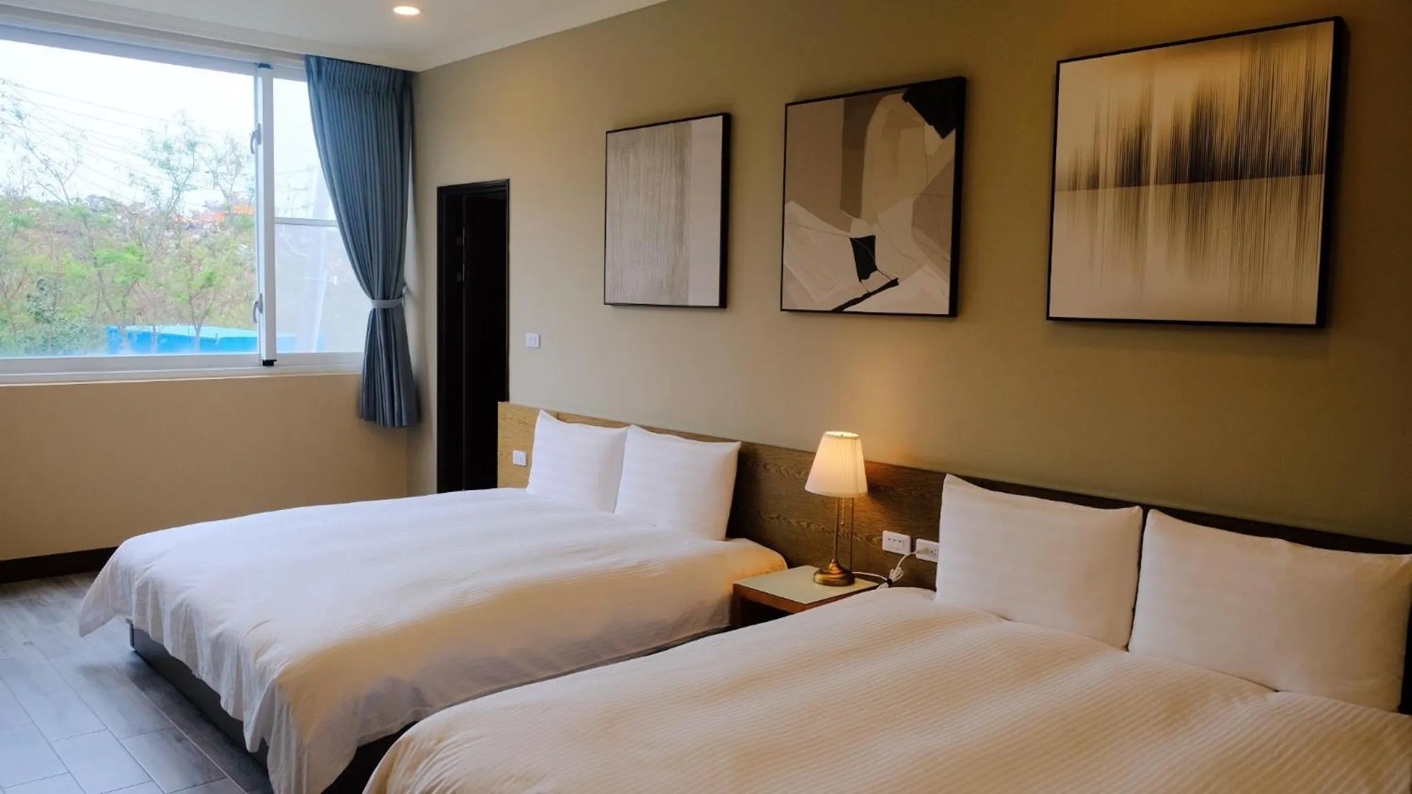 Photo of the whole room, Bed in Xiaoliuqiu Loju Castle Inn