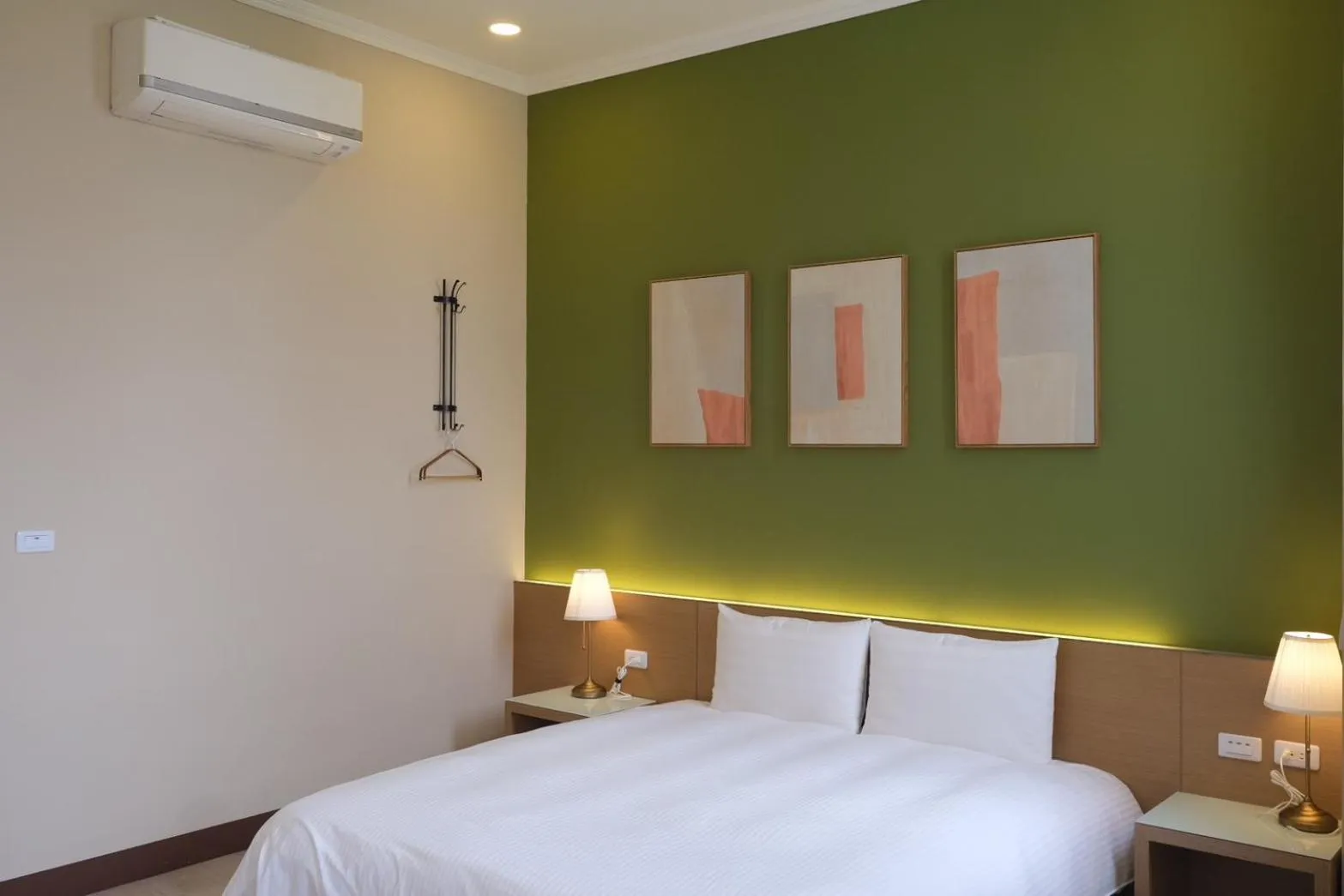 Photo of the whole room, Bed in Xiaoliuqiu Loju Castle Inn