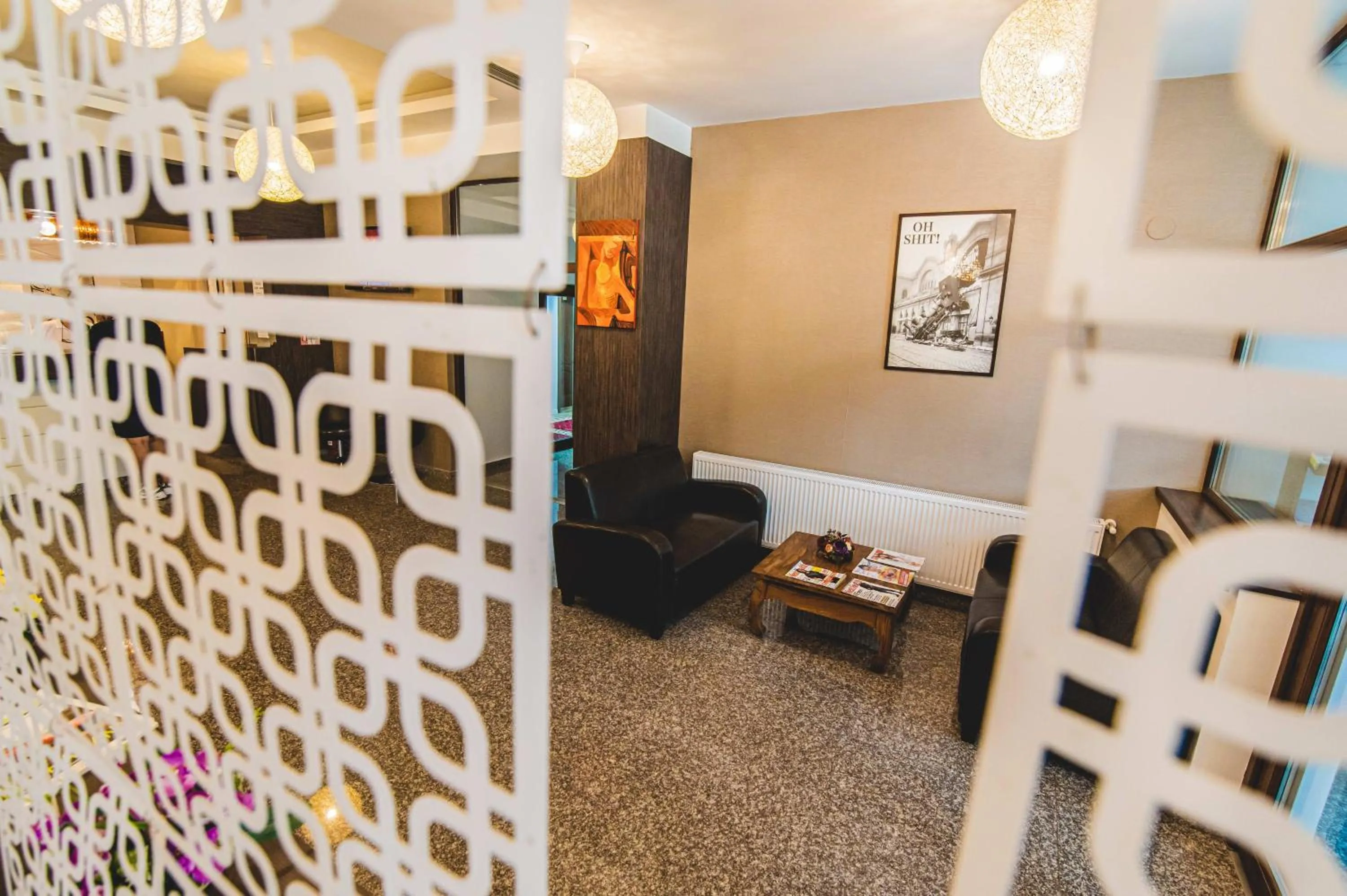 Lobby or reception, Bed in Hotel Class