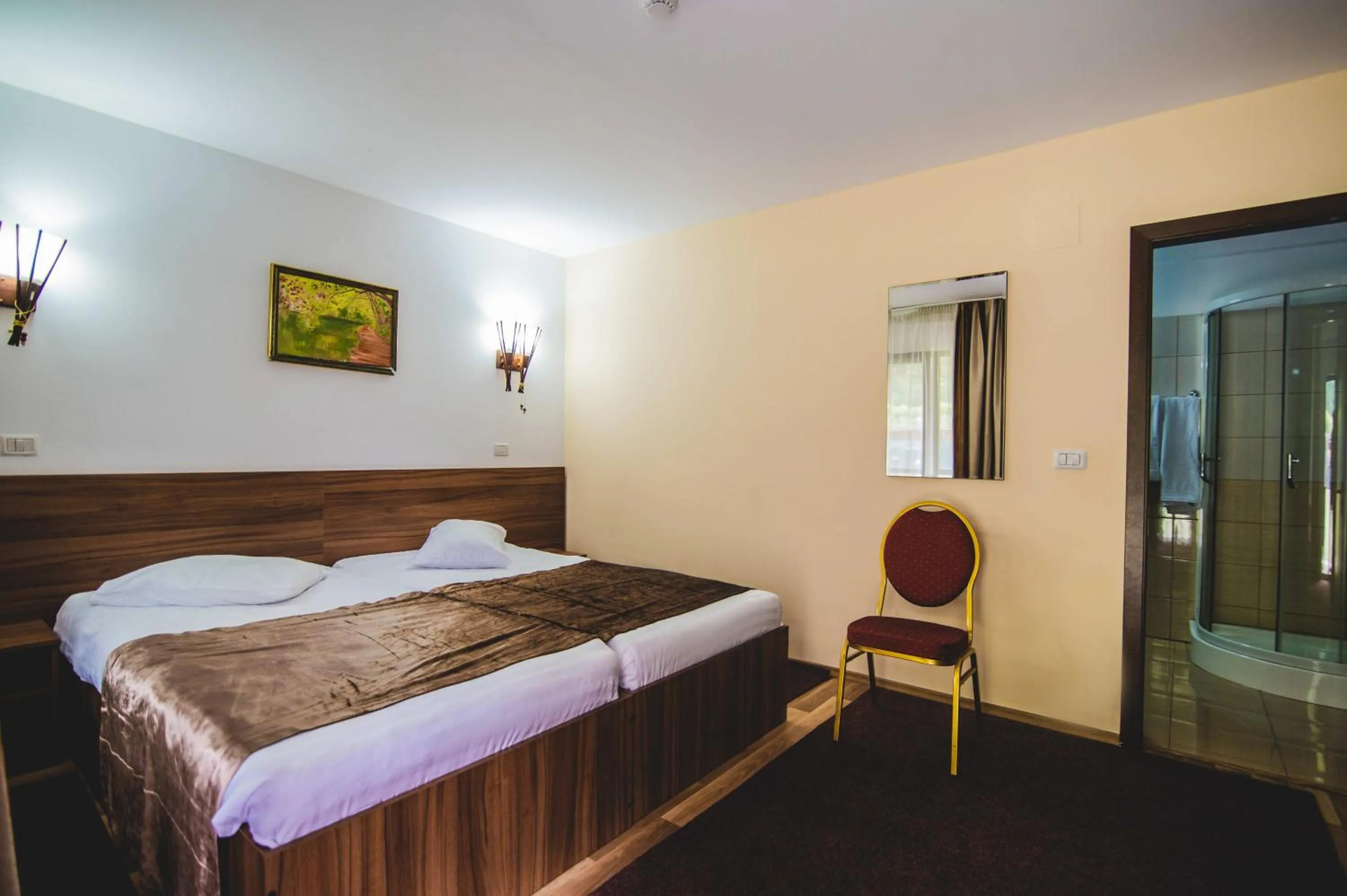 Bedroom, Bed in Hotel Class