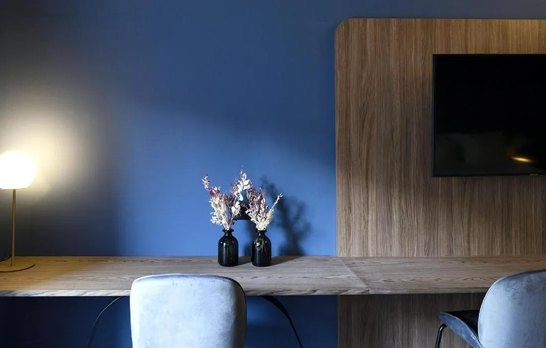 TV and multimedia in Roomore Apartments