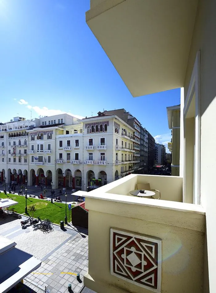 Balcony/Terrace in Roomore Apartments