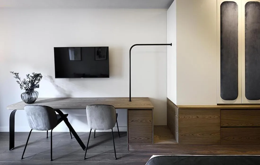 TV and multimedia in Roomore Apartments