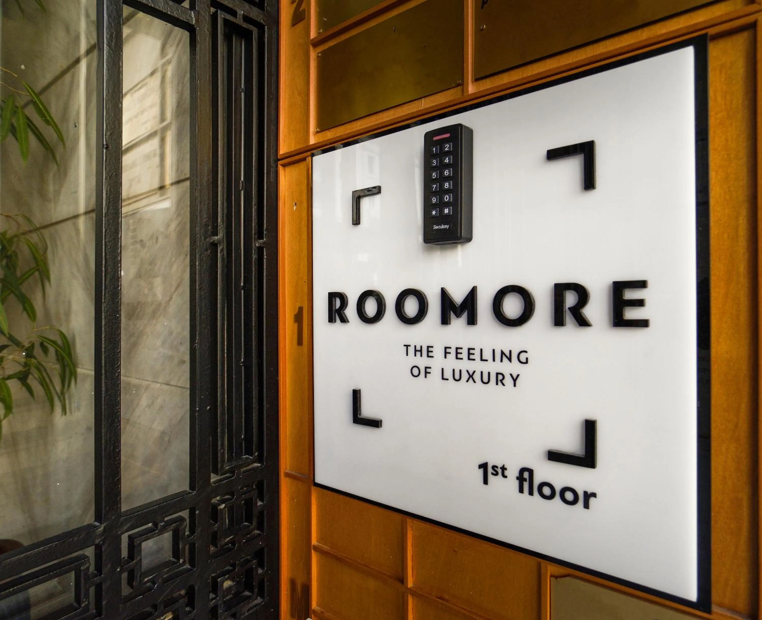 Facade/entrance in Roomore Apartments
