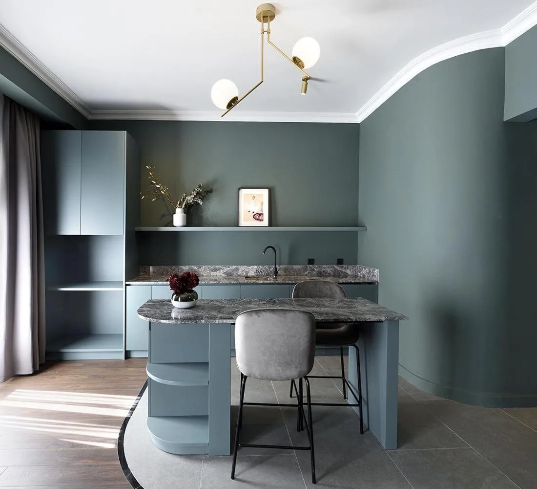 Kitchen or kitchenette in Roomore Apartments