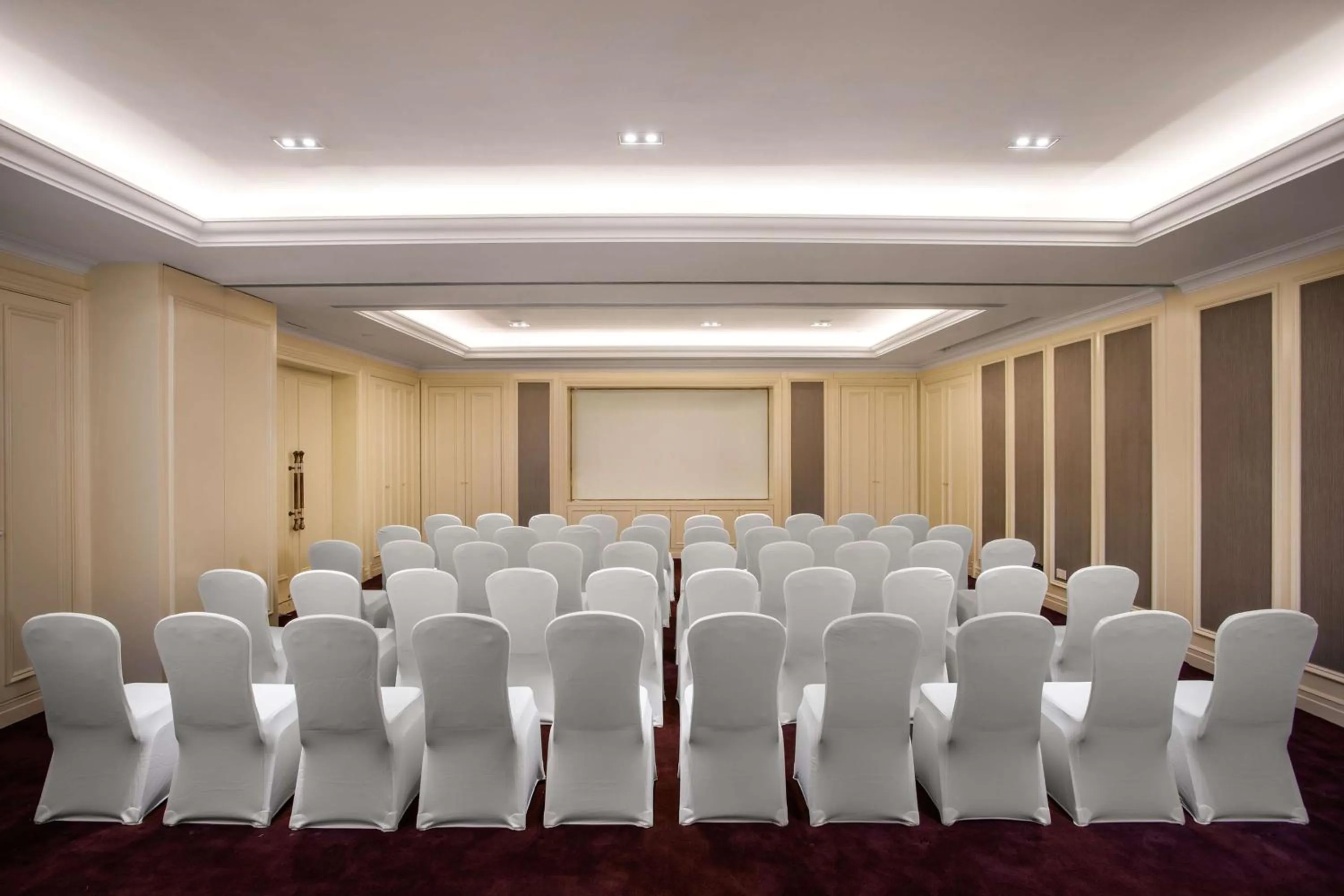 On site in Radisson Blu Forest Manor Shanghai Hongqiao - Near NECC