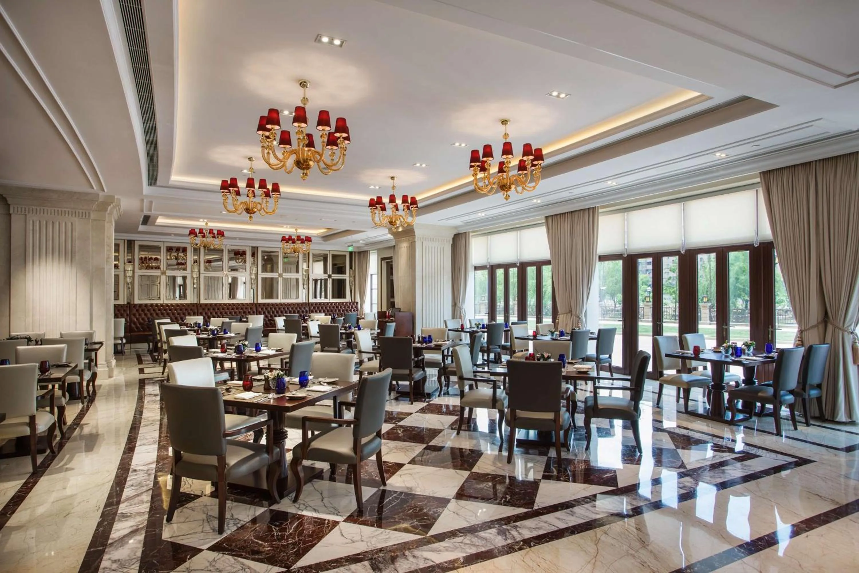 Restaurant/places to eat in Radisson Blu Forest Manor Shanghai Hongqiao - Near NECC
