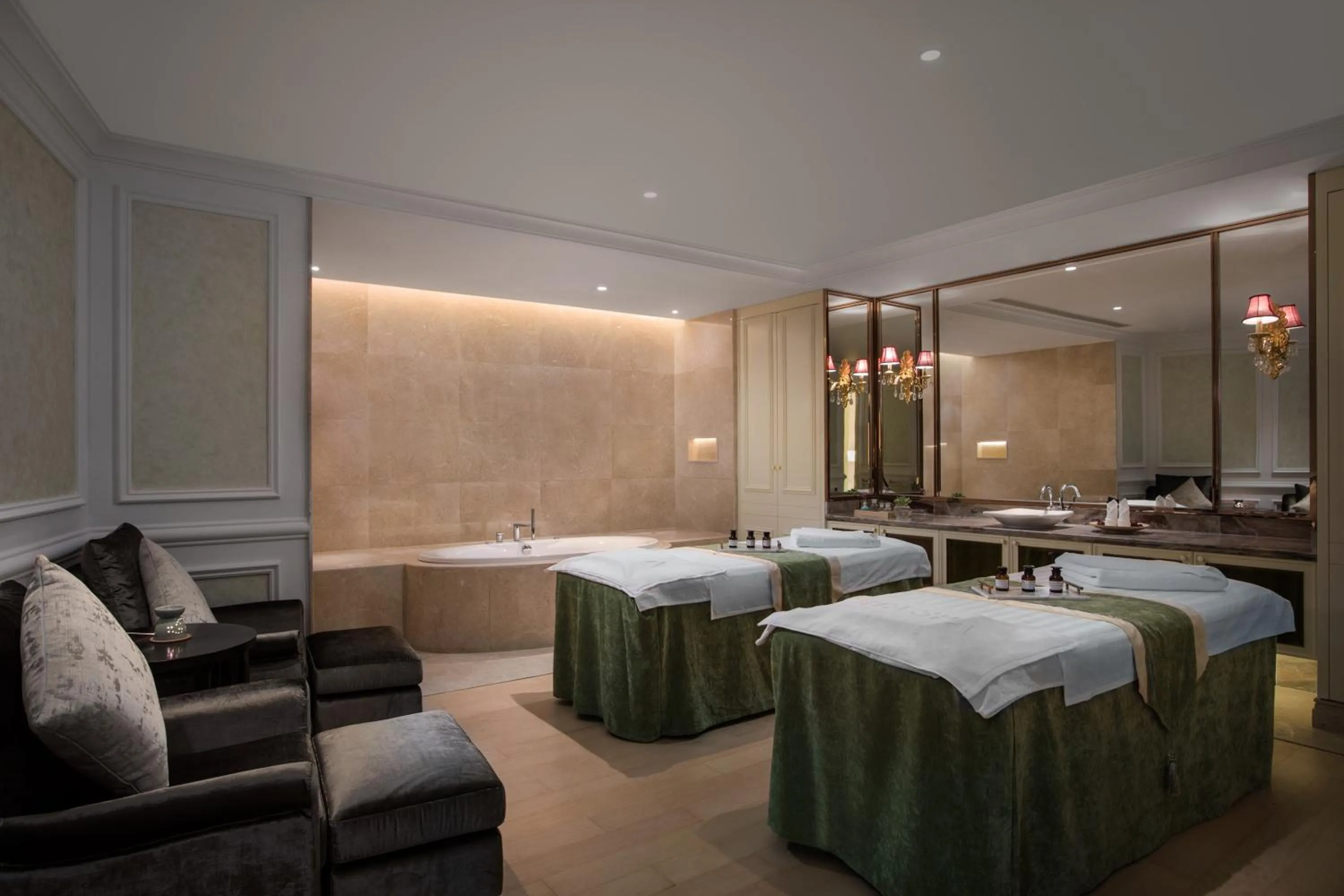 Massage, Bed in Radisson Blu Forest Manor Shanghai Hongqiao - Near NECC